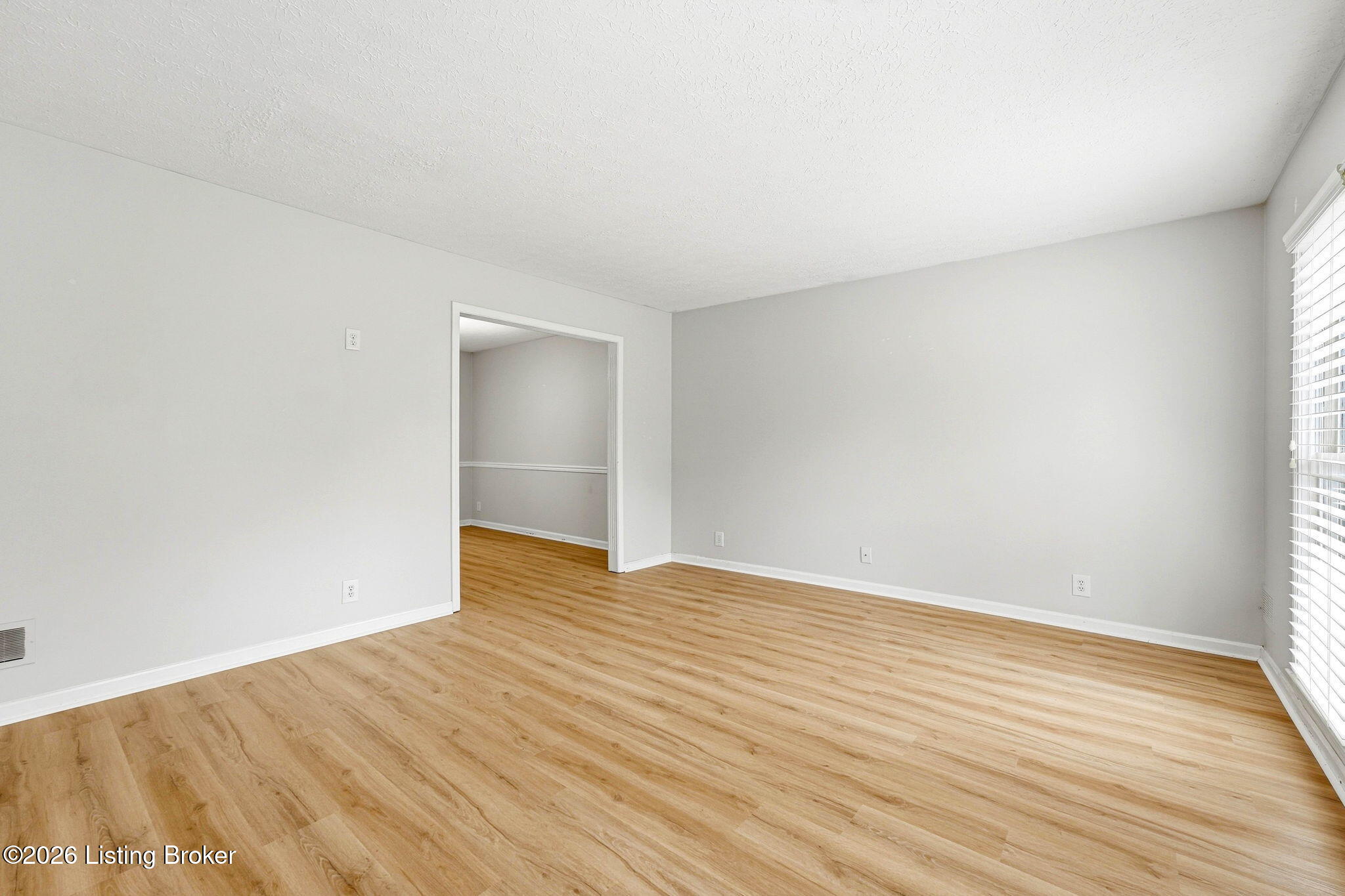 12113 Cloverdale Dr Property Photo 9