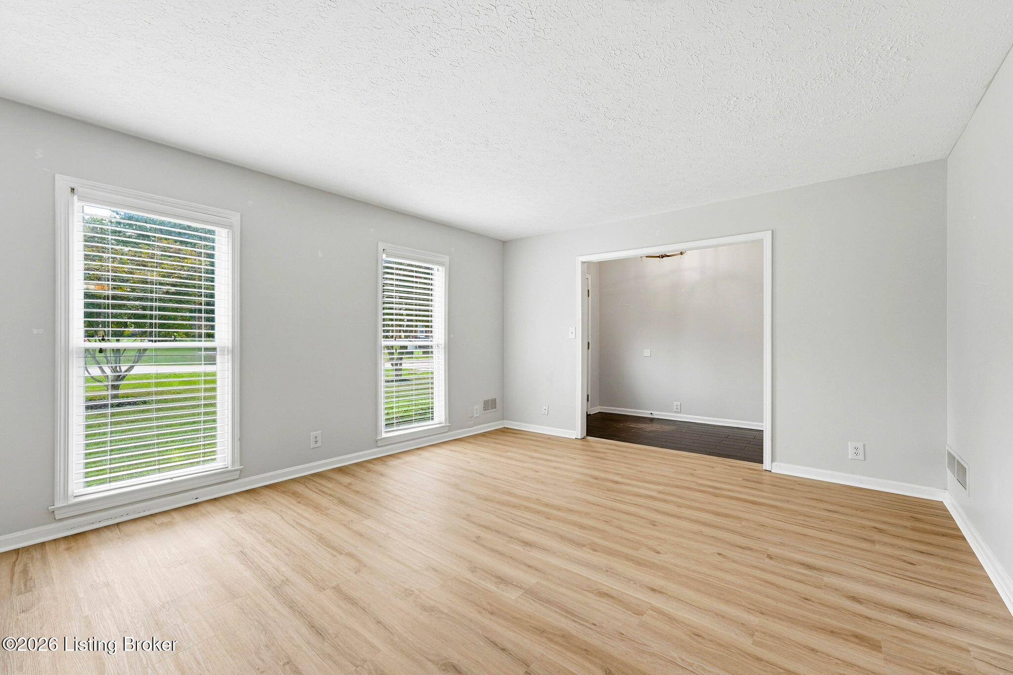 12113 Cloverdale Dr Property Photo 10