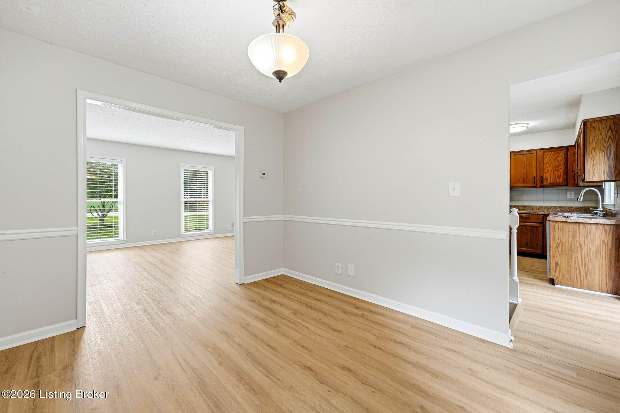 12113 Cloverdale Dr Property Photo 16