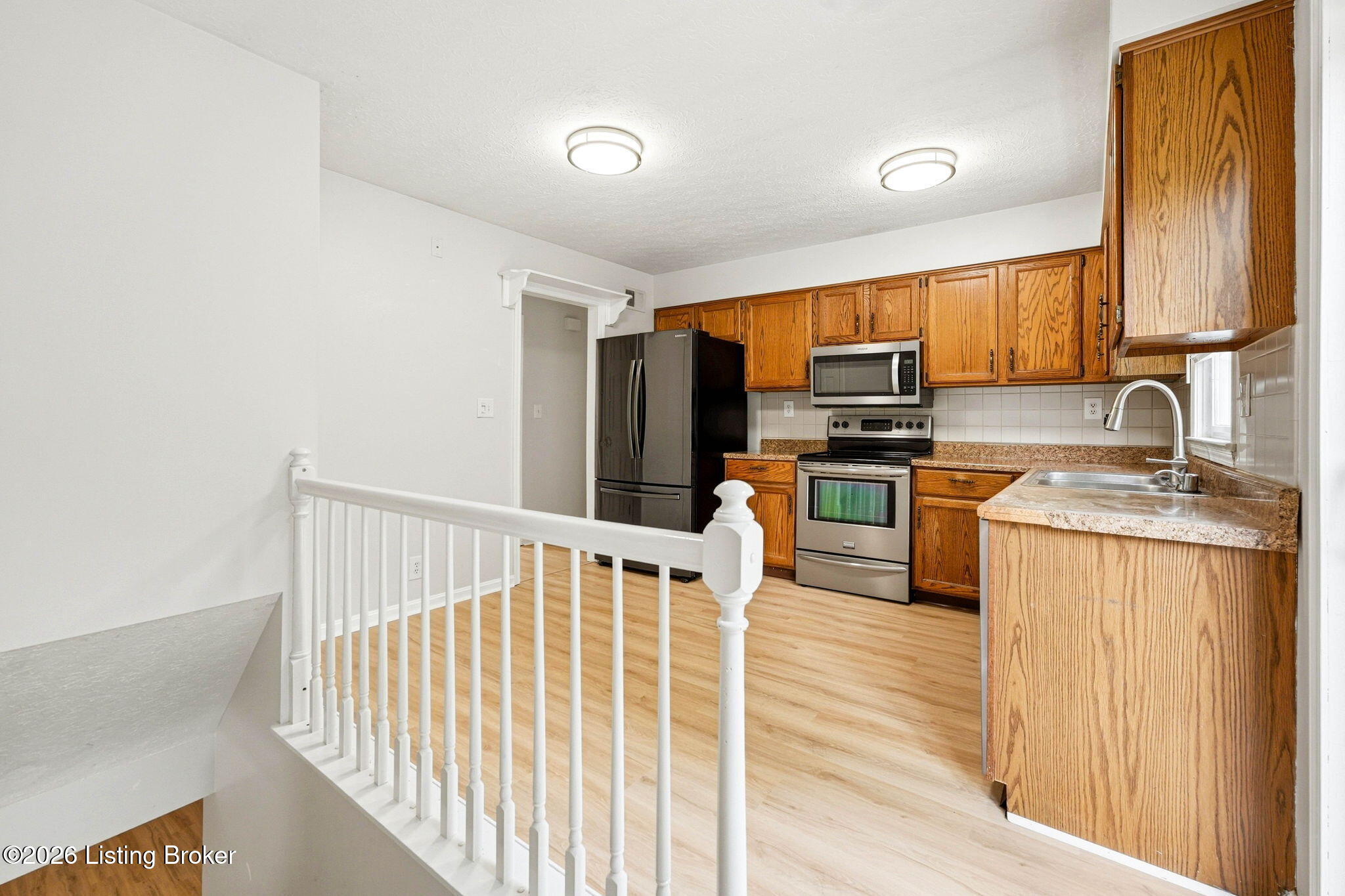 12113 Cloverdale Dr Property Photo 17
