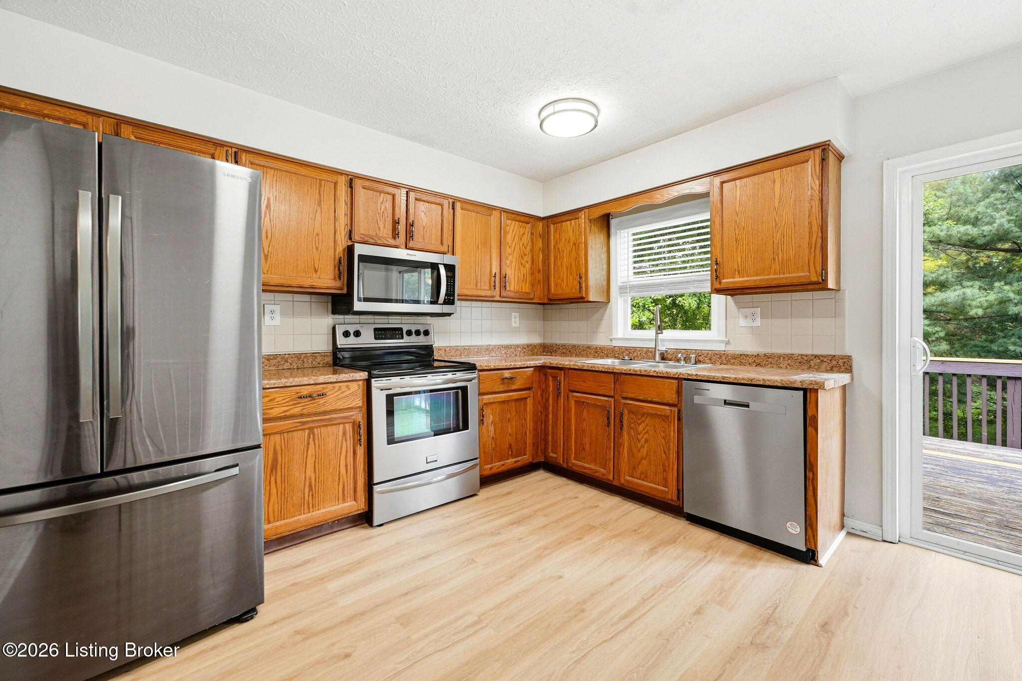 12113 Cloverdale Dr Property Photo 19