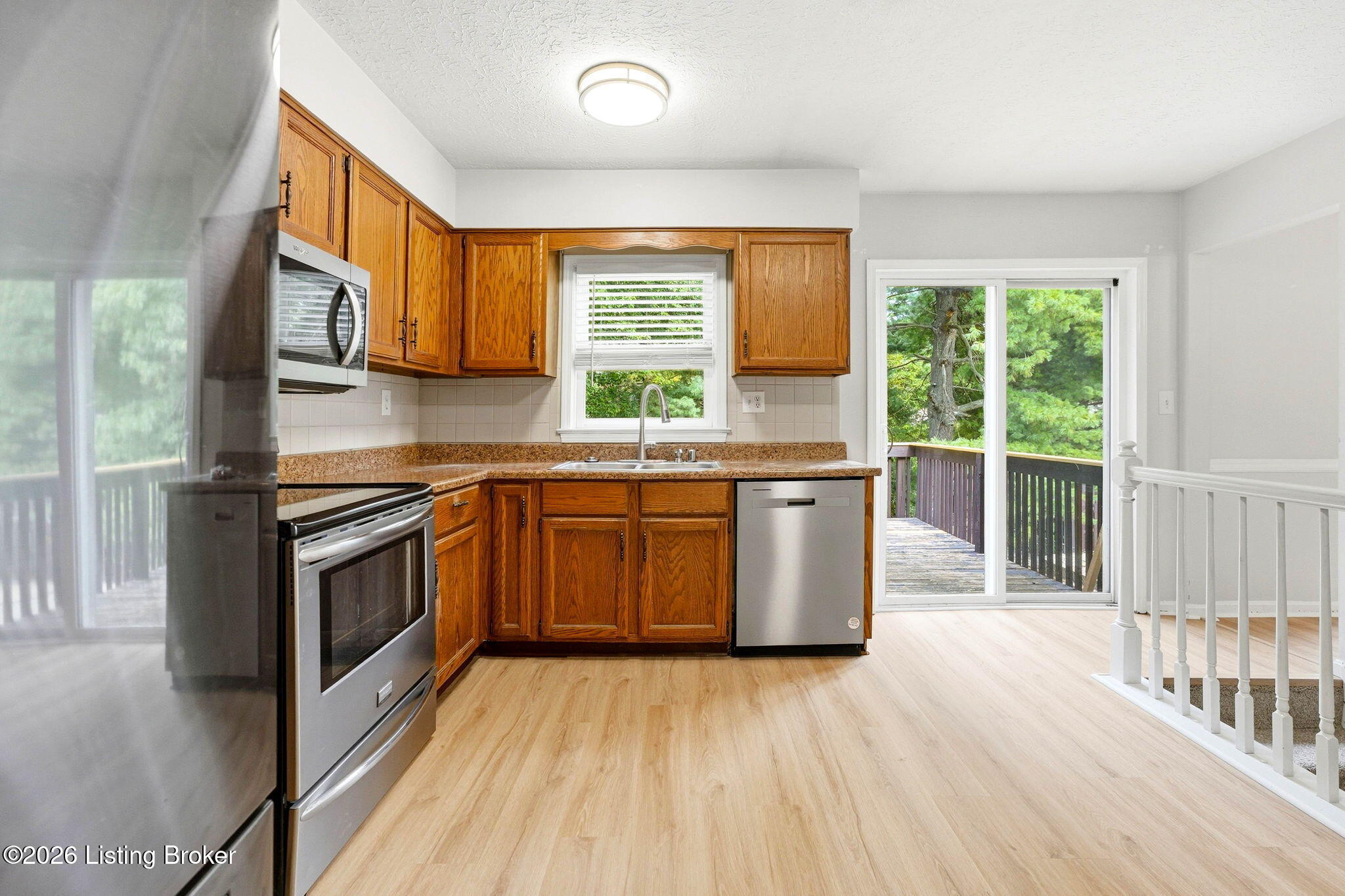 12113 Cloverdale Dr Property Photo 20