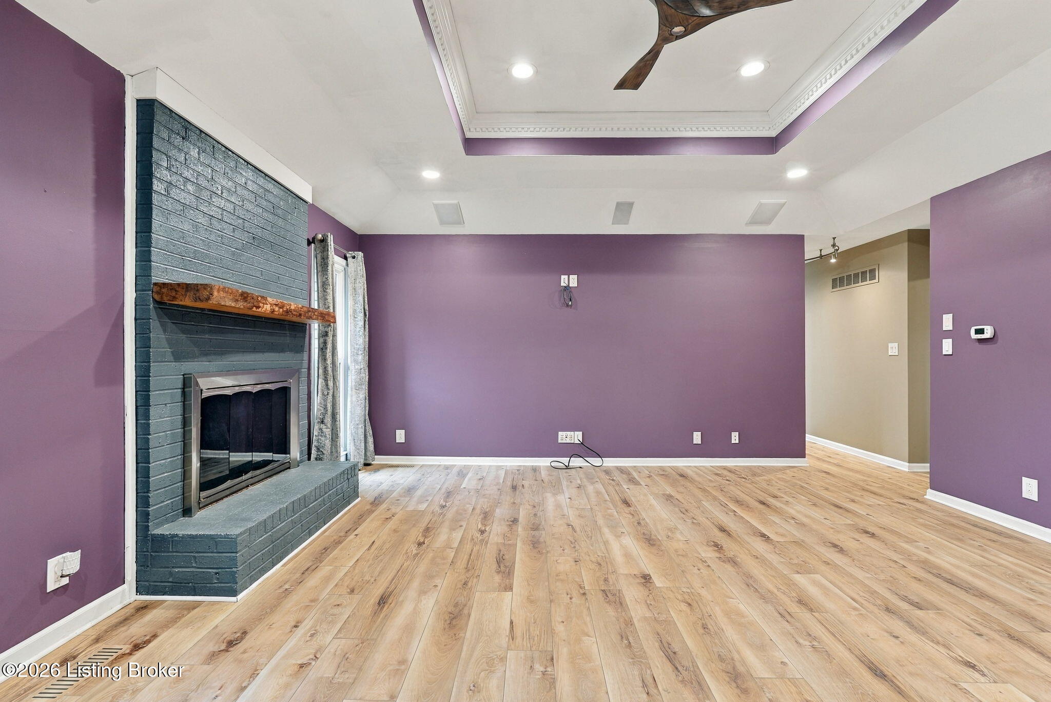 401 Winding Way Property Photo 17