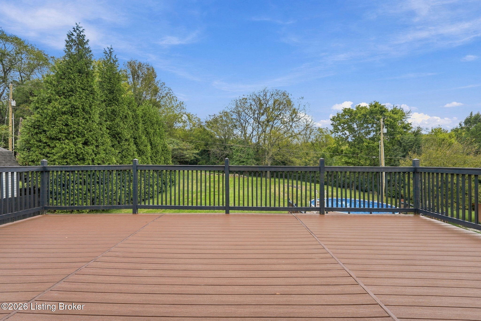 401 Winding Way Property Photo 41