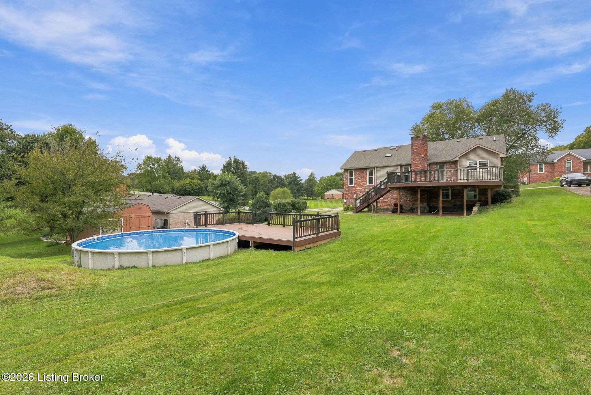 401 Winding Way Property Photo 47