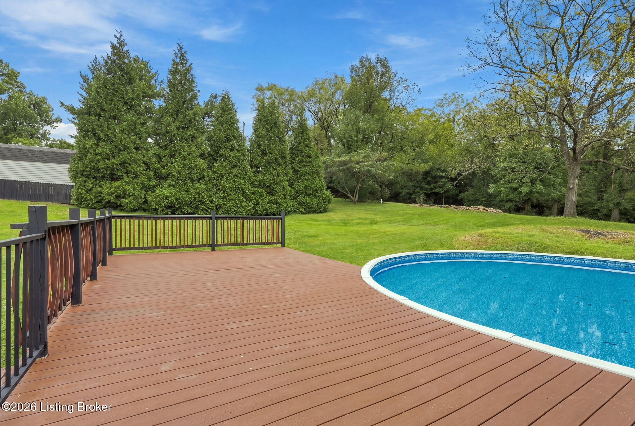 401 Winding Way Property Photo 51