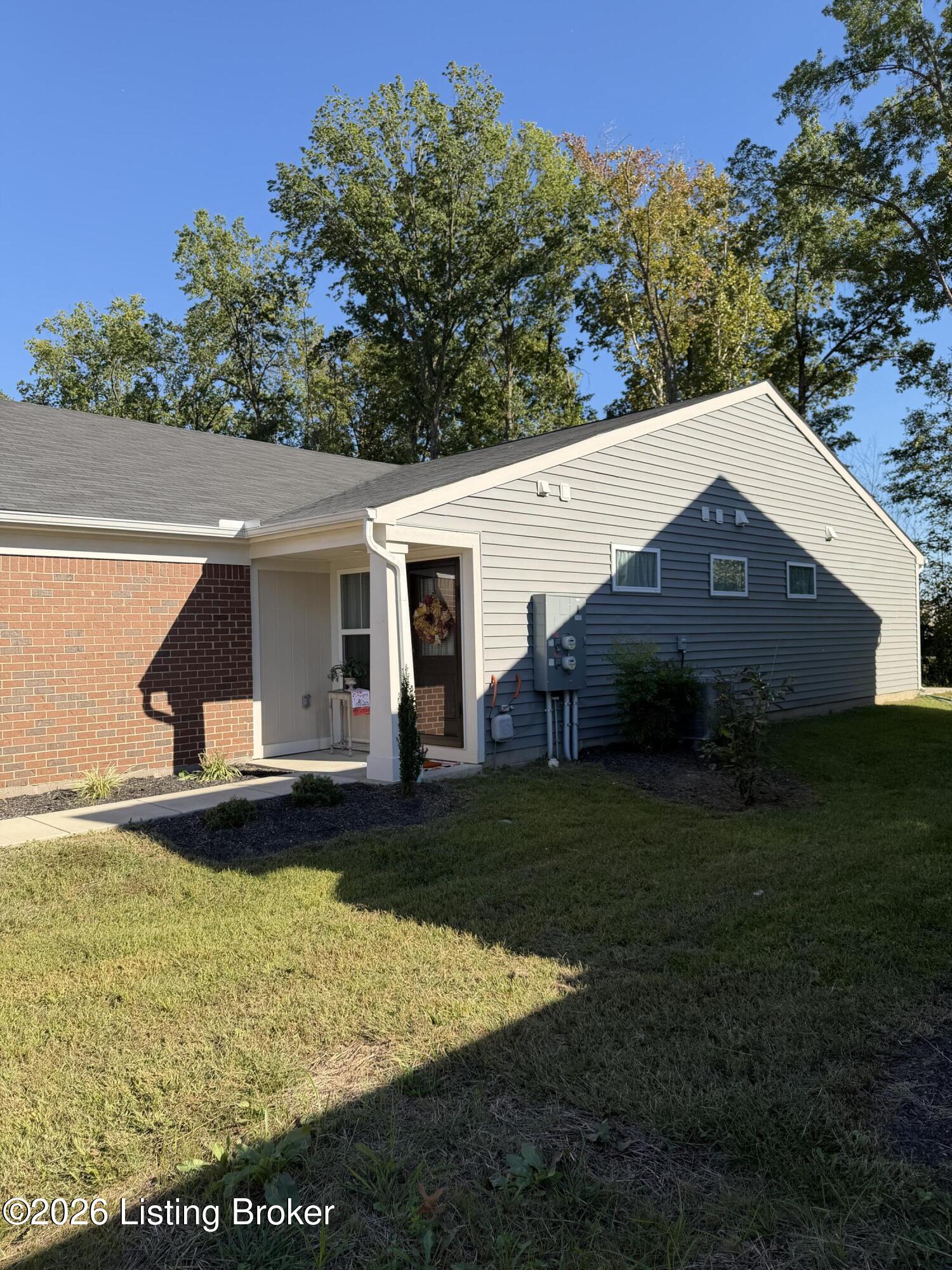 195 Harvest Moon Ct 211b Property Photo 3