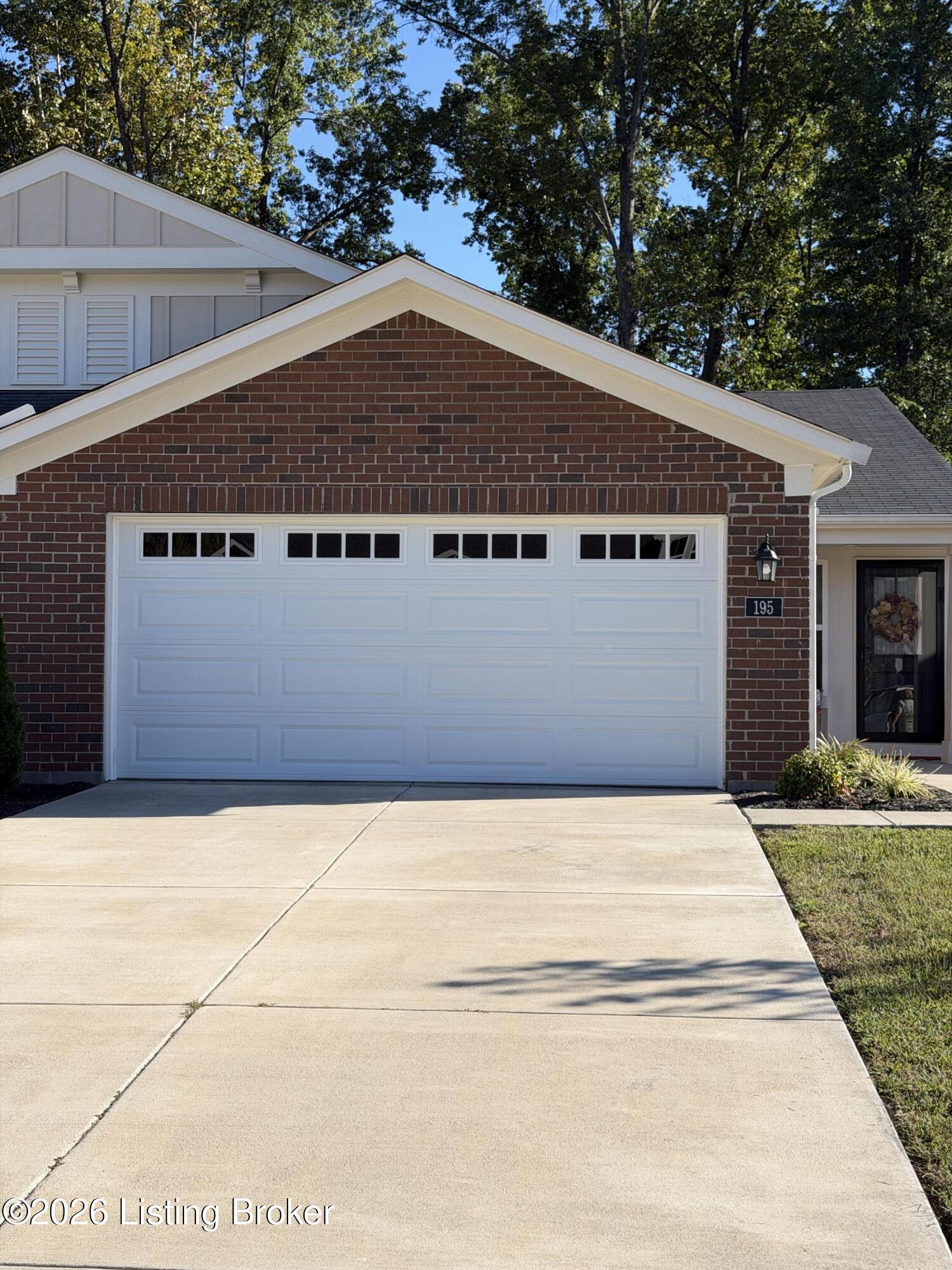 195 Harvest Moon Ct 211b Property Photo 4