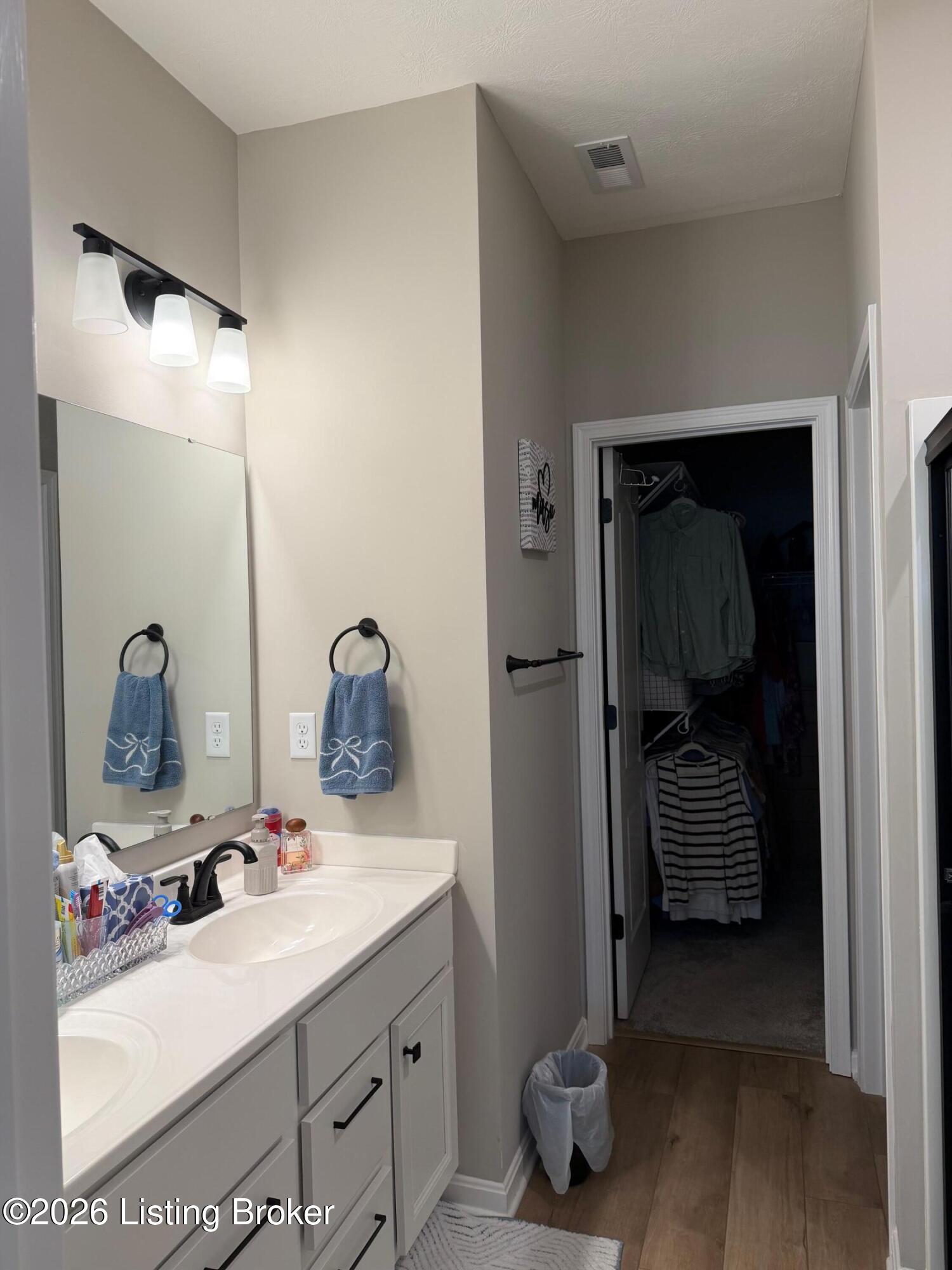 195 Harvest Moon Ct 211b Property Photo 14