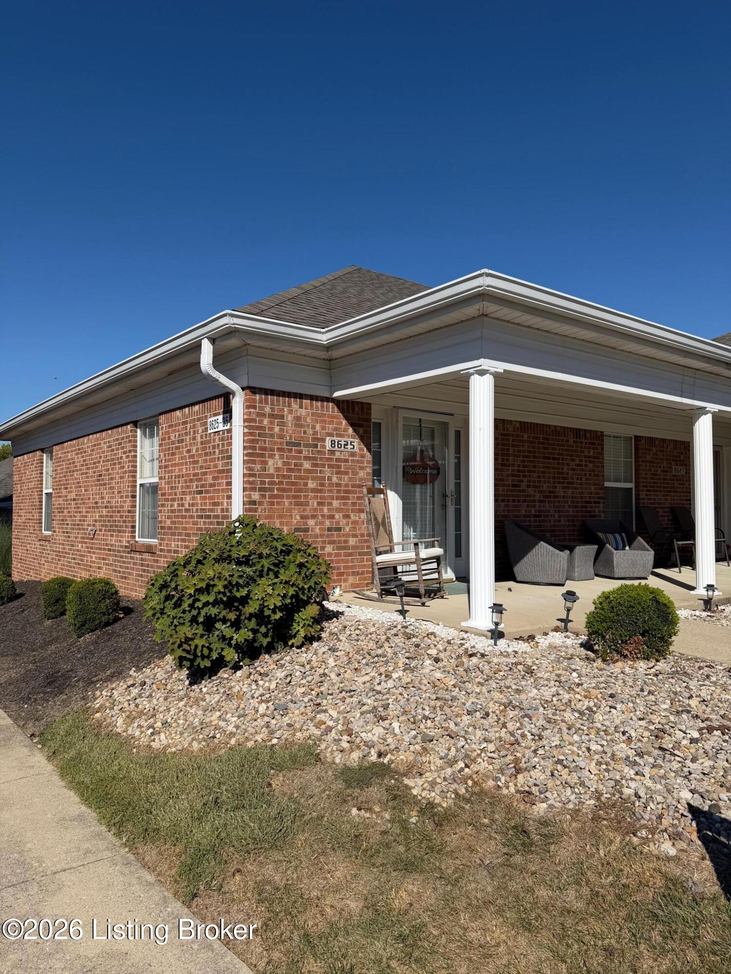 8625 Applegate Village Dr