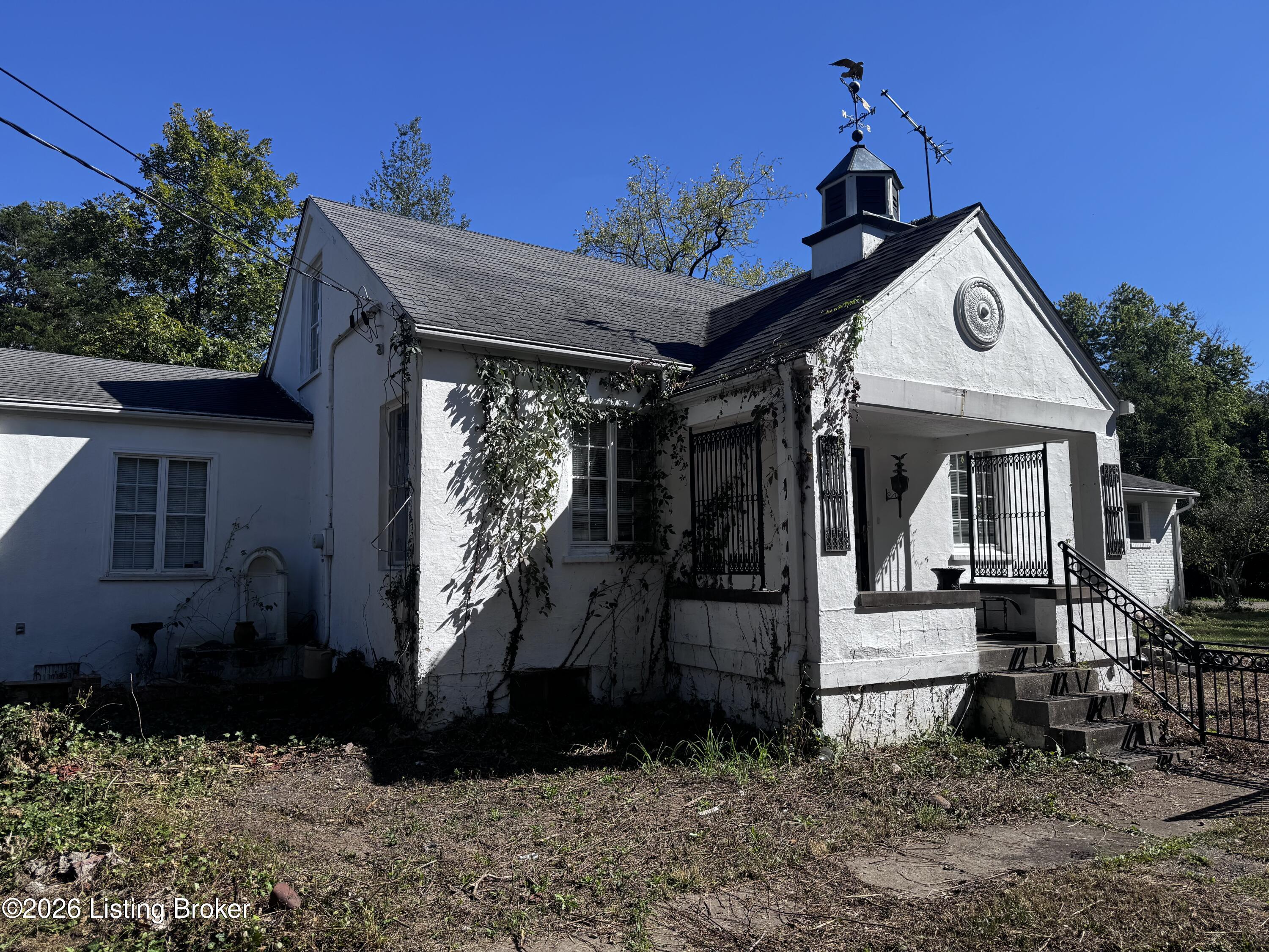 7035 Kentucky Ave Property Photo 3