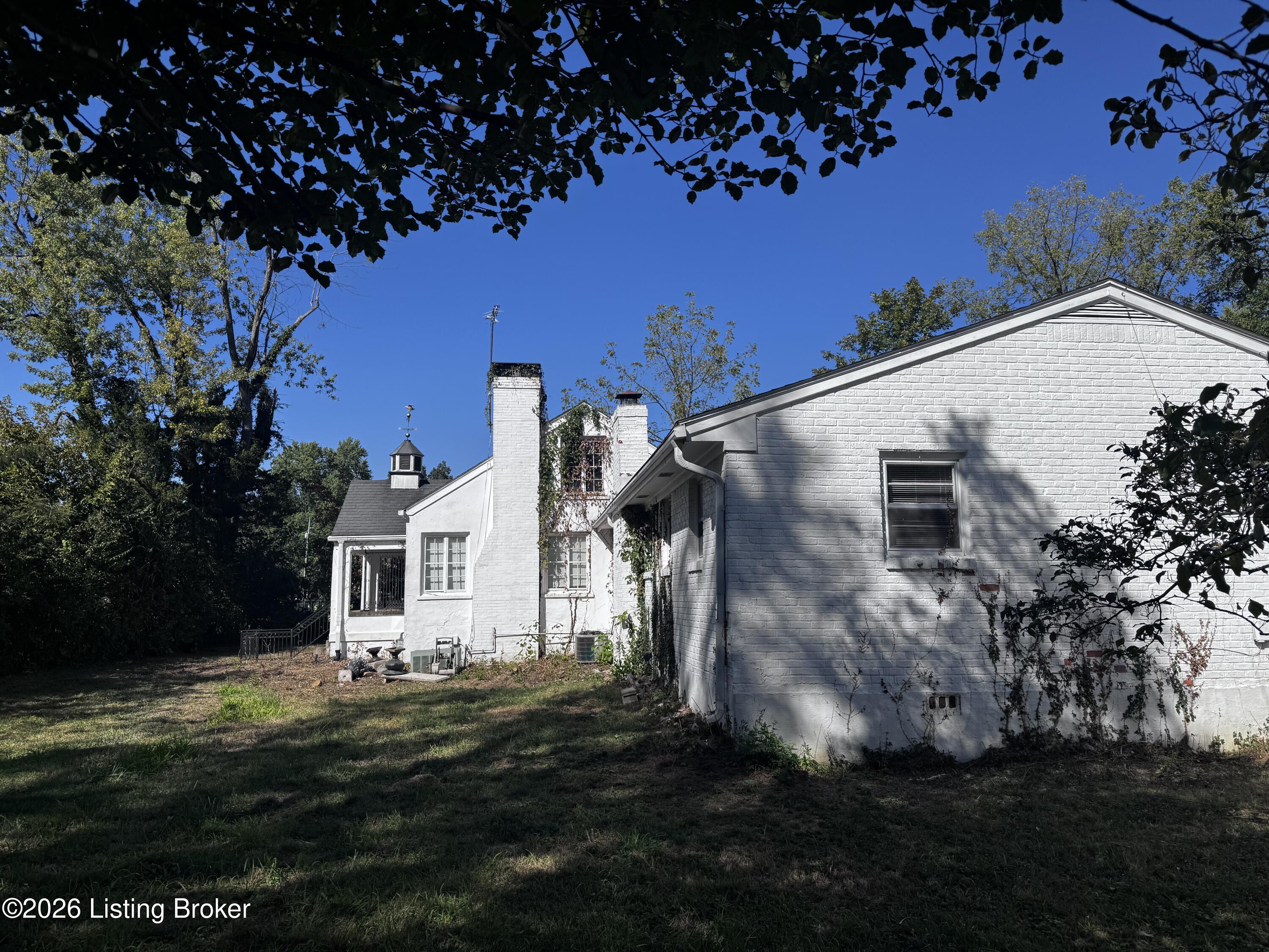 7035 Kentucky Ave Property Photo 4