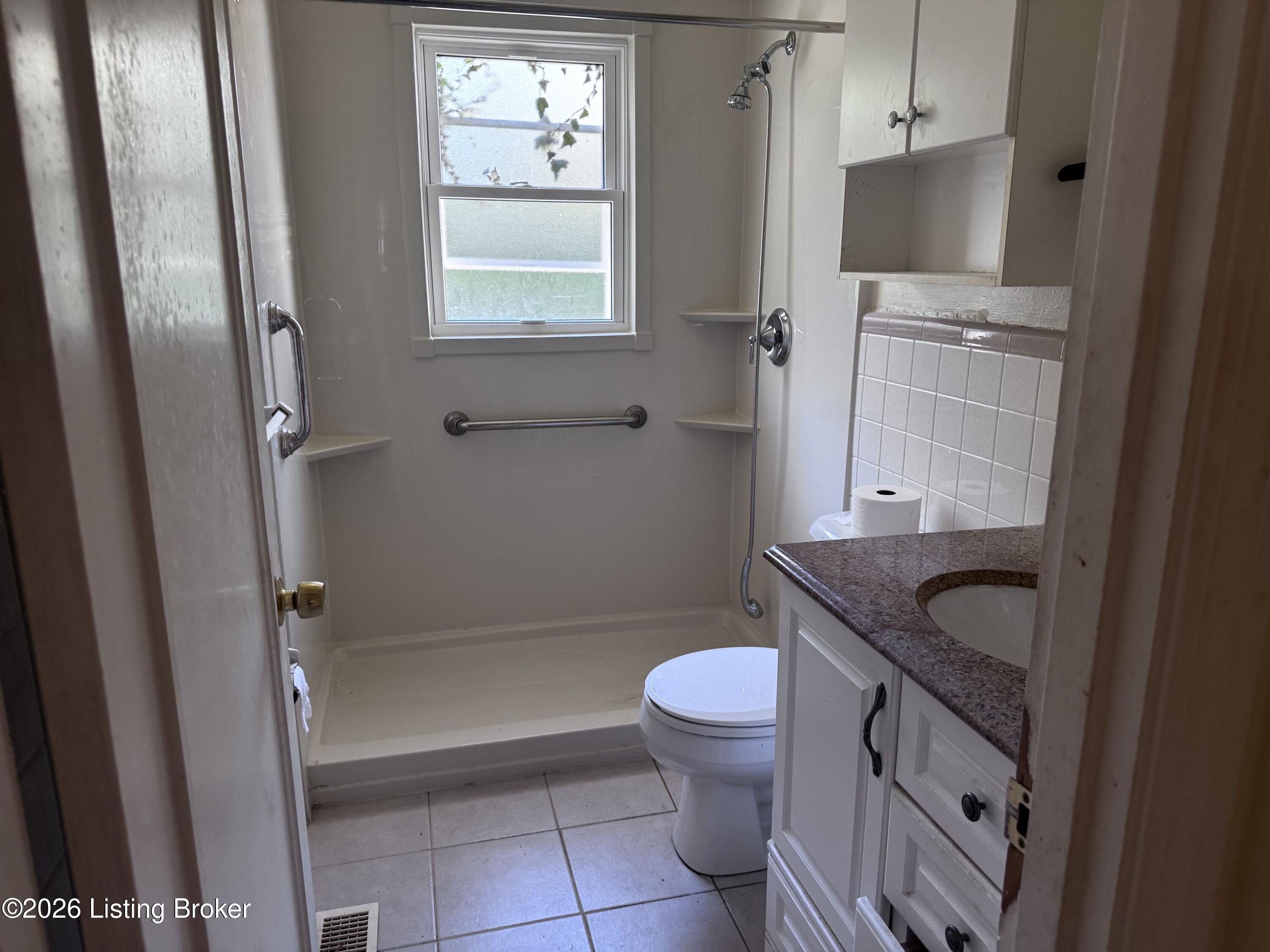 7035 Kentucky Ave Property Photo 13