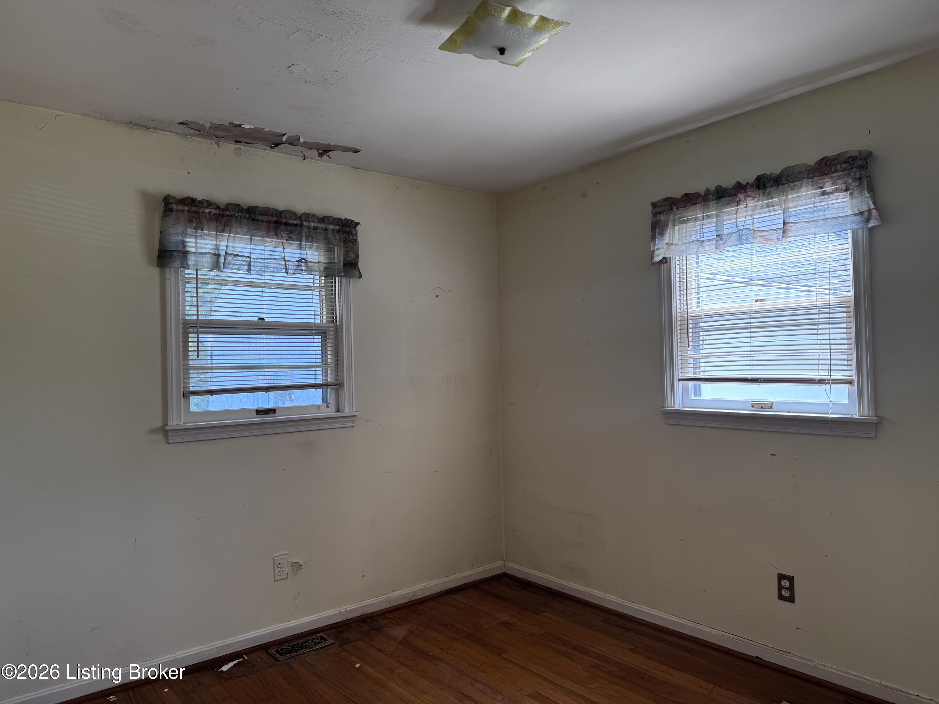 7035 Kentucky Ave Property Photo 19