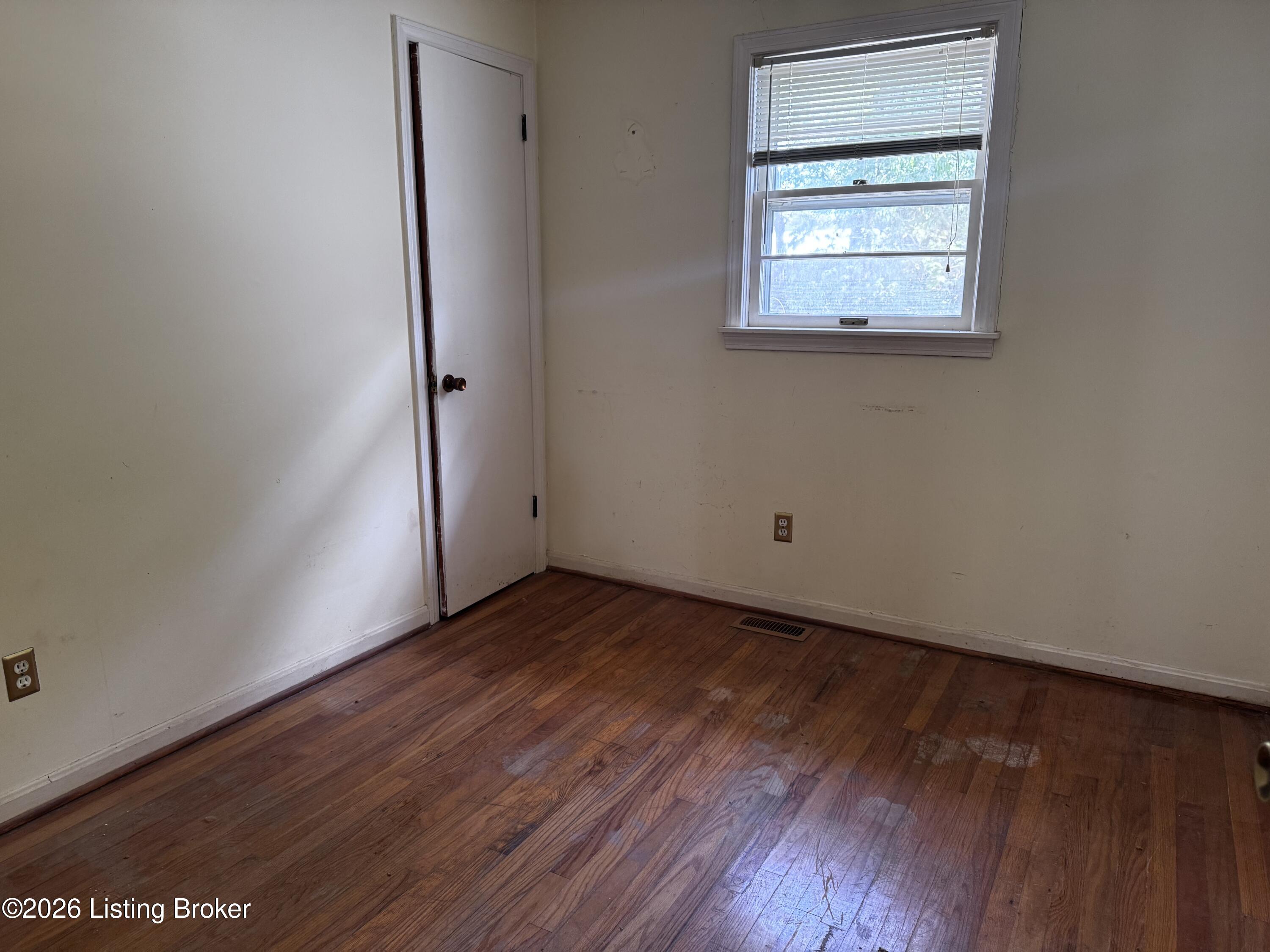 7035 Kentucky Ave Property Photo 20