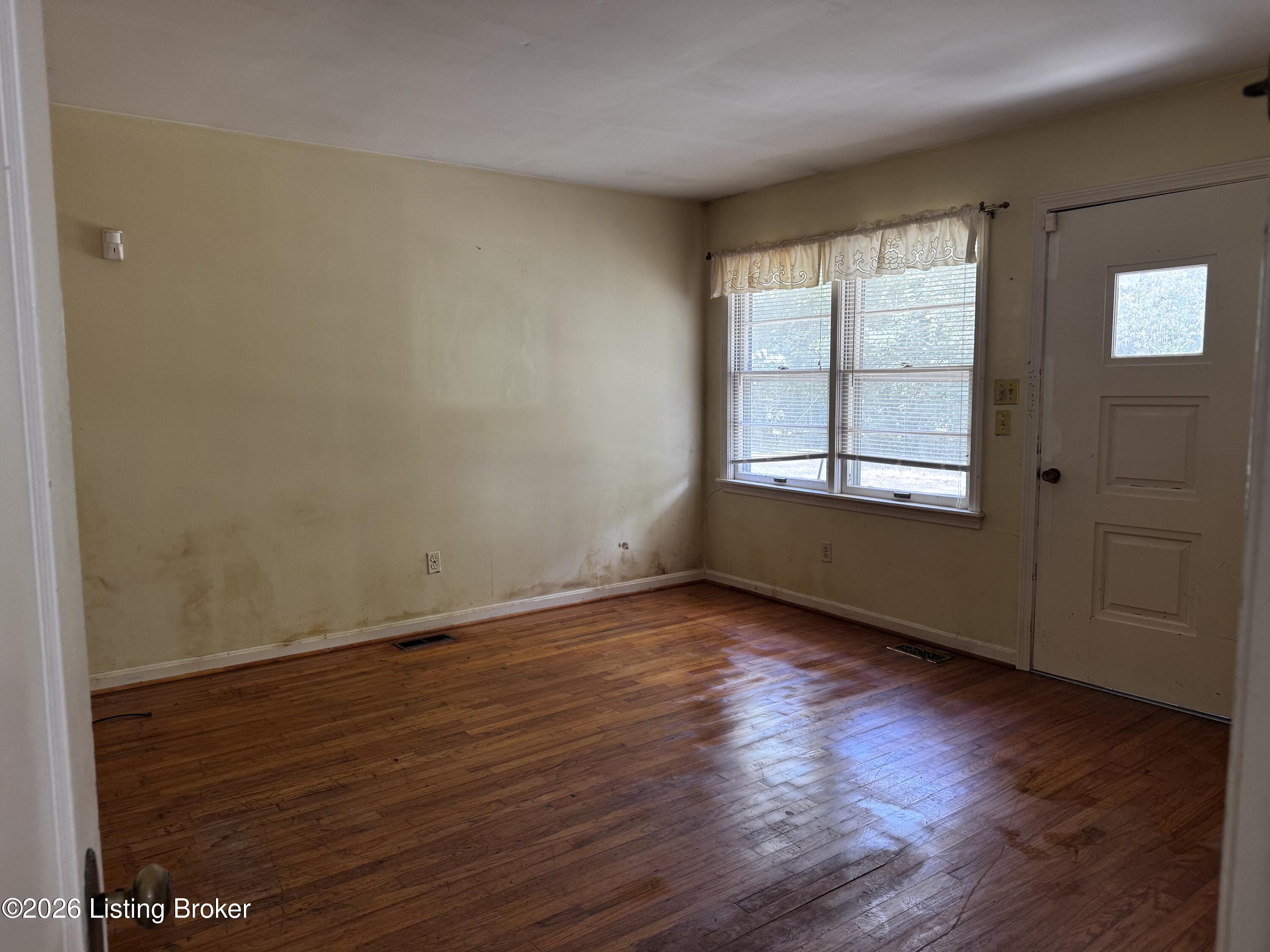 7035 Kentucky Ave Property Photo 21
