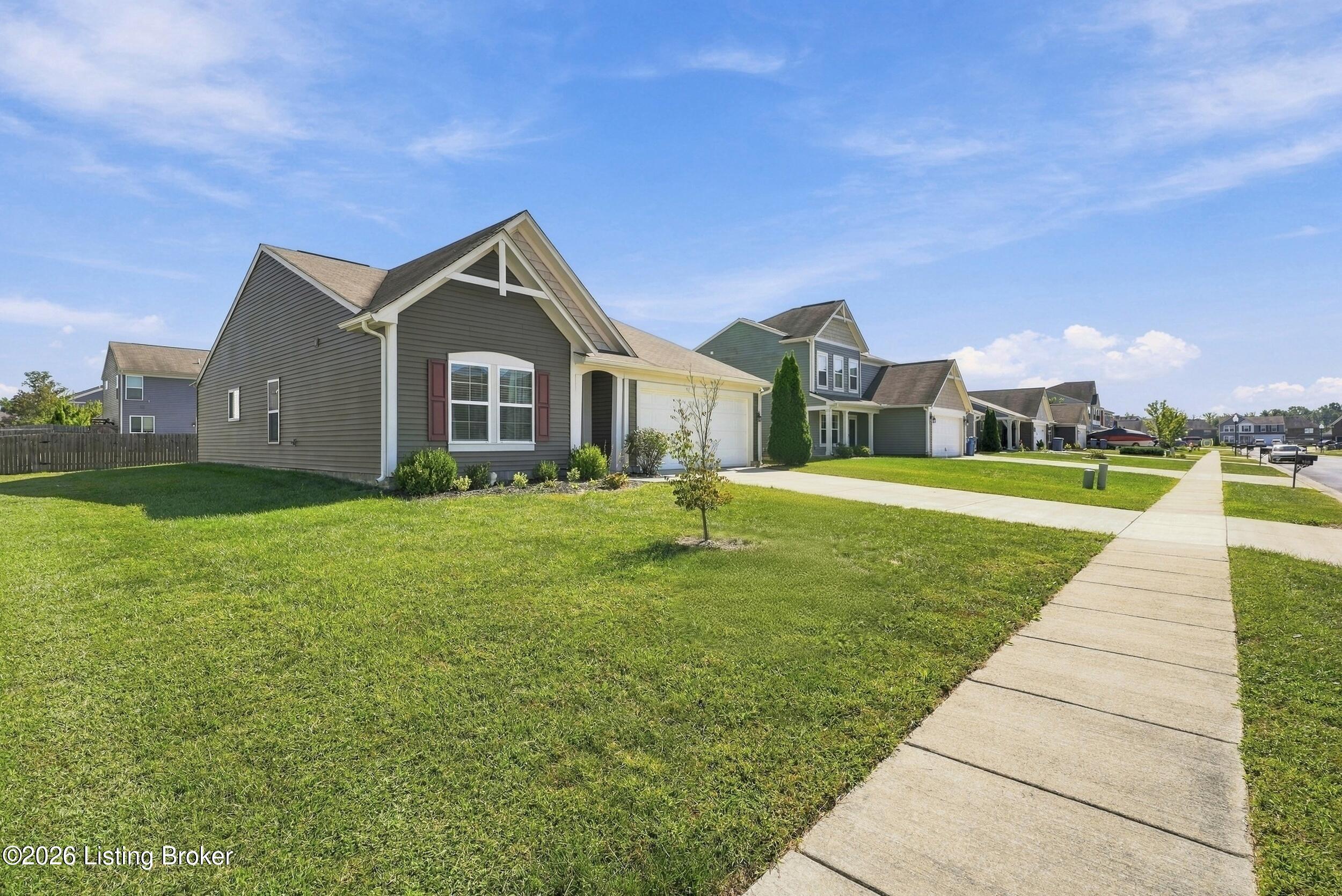 124 Gadwall Ct Property Photo 3