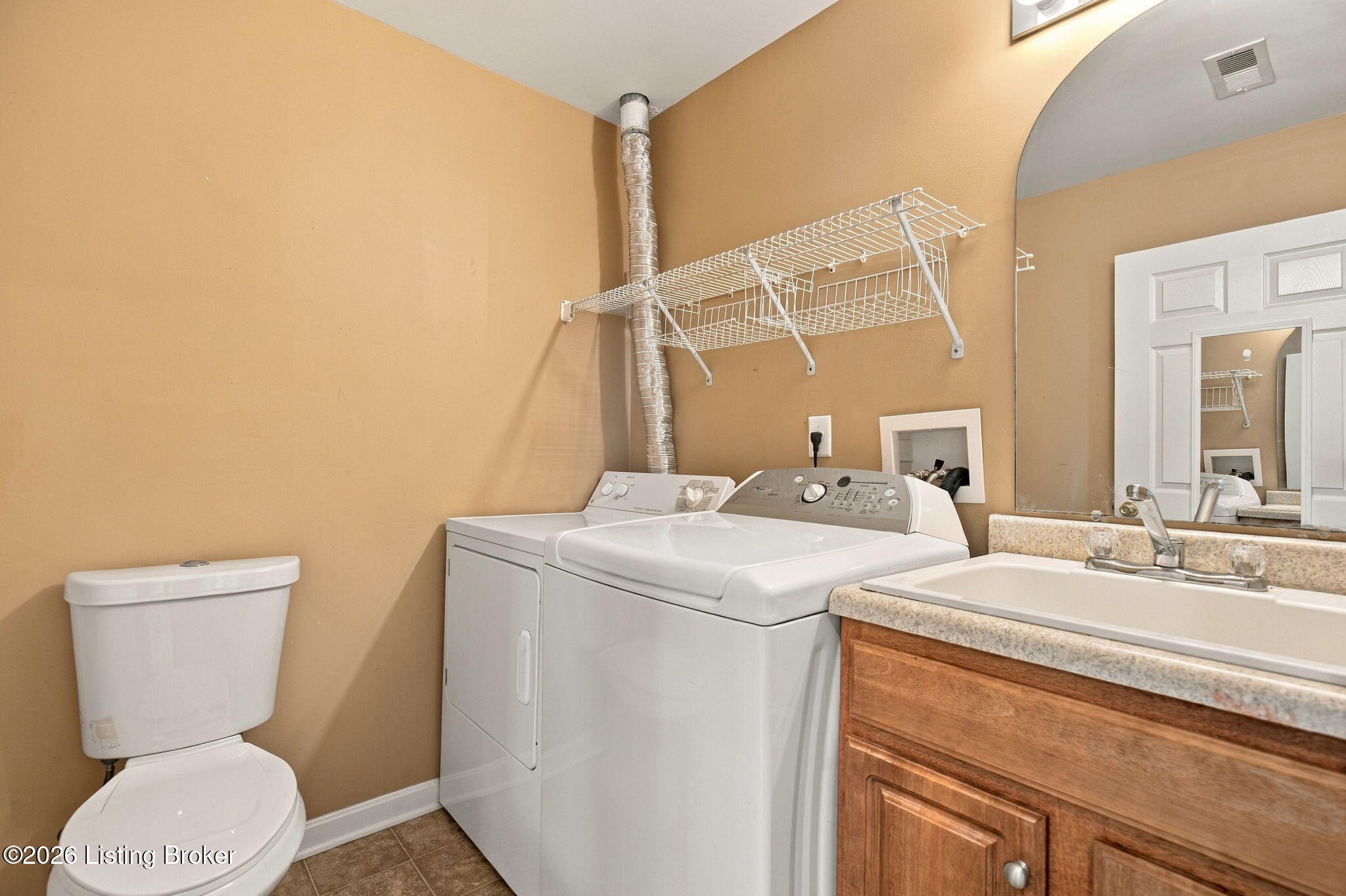 7313 Fox Hollow Way Property Photo 15