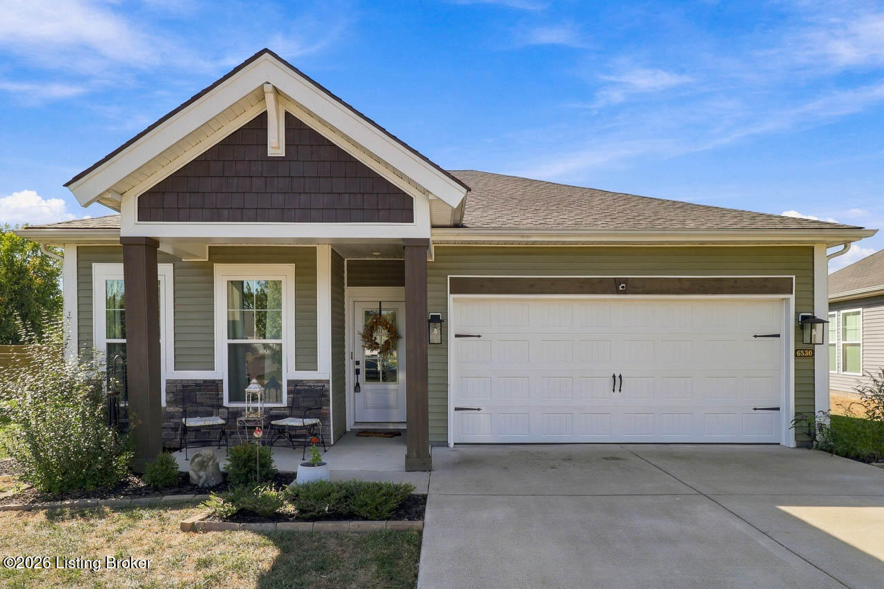 6530 Oak Village Dr Property Photo 1