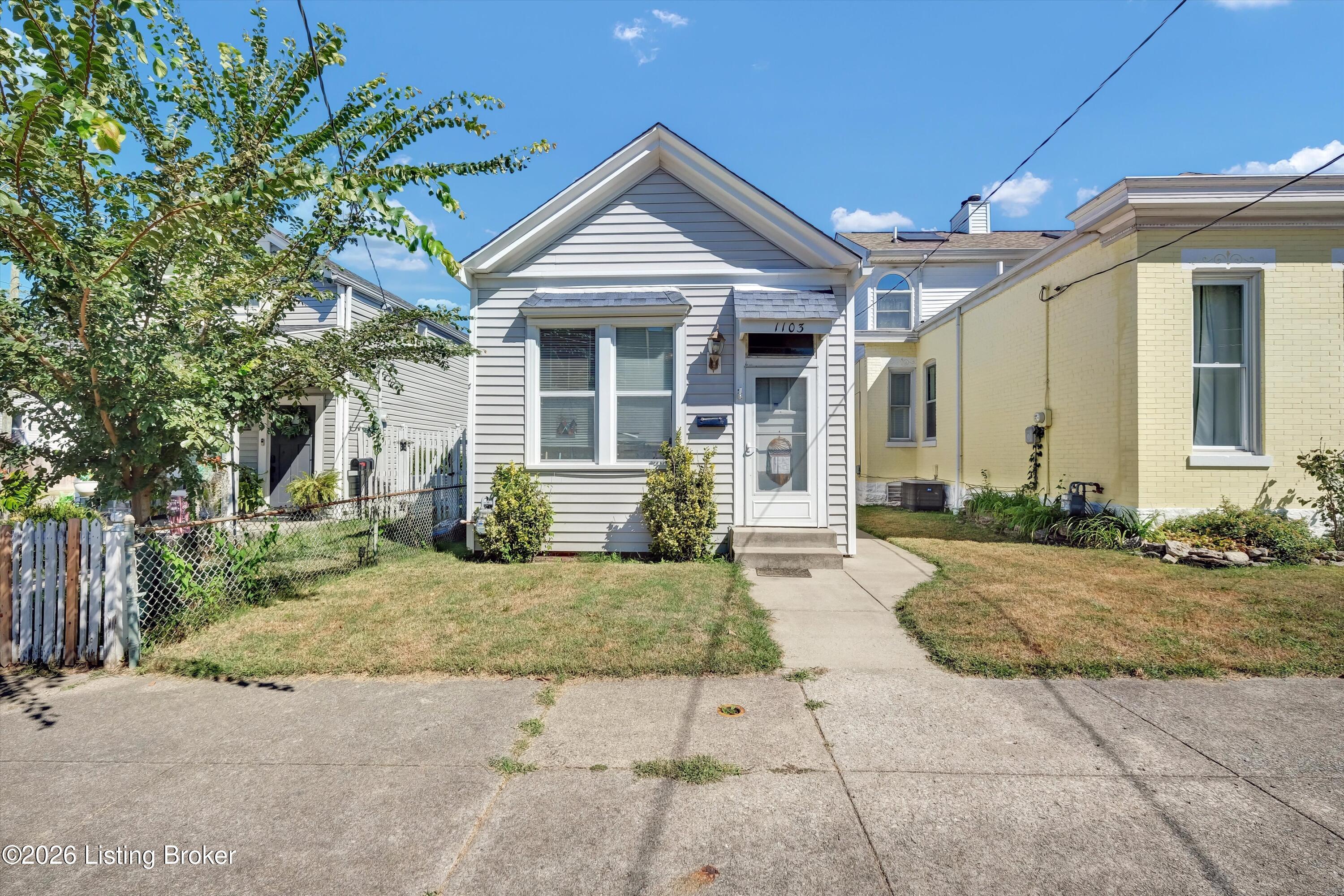 1103 Milton St Property Photo 1