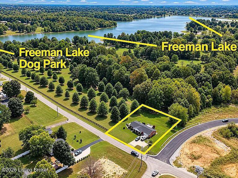 200 E Nalls Rd Property Photo 1