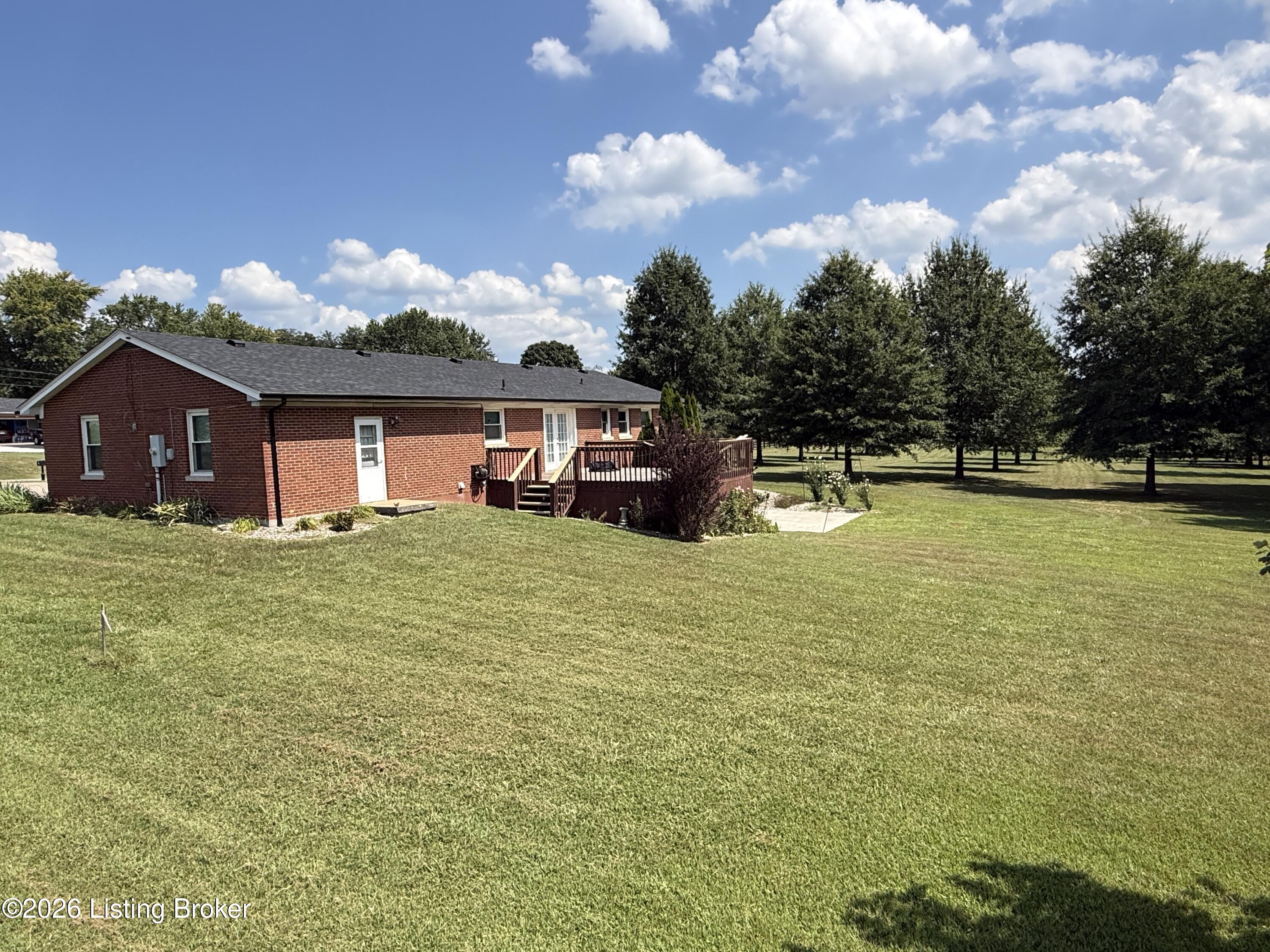 200 E Nalls Rd Property Photo 4
