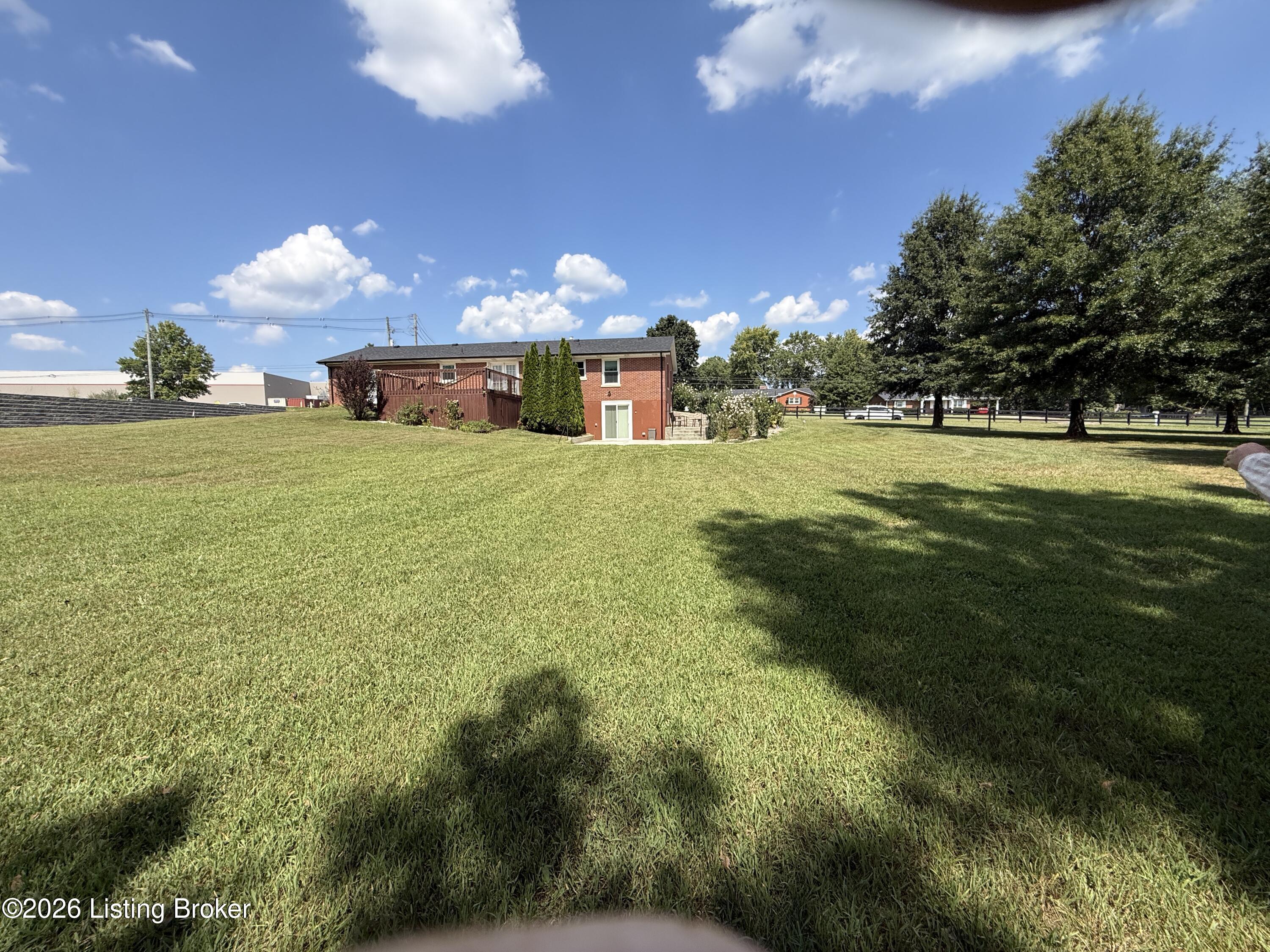 200 E Nalls Rd Property Photo 8