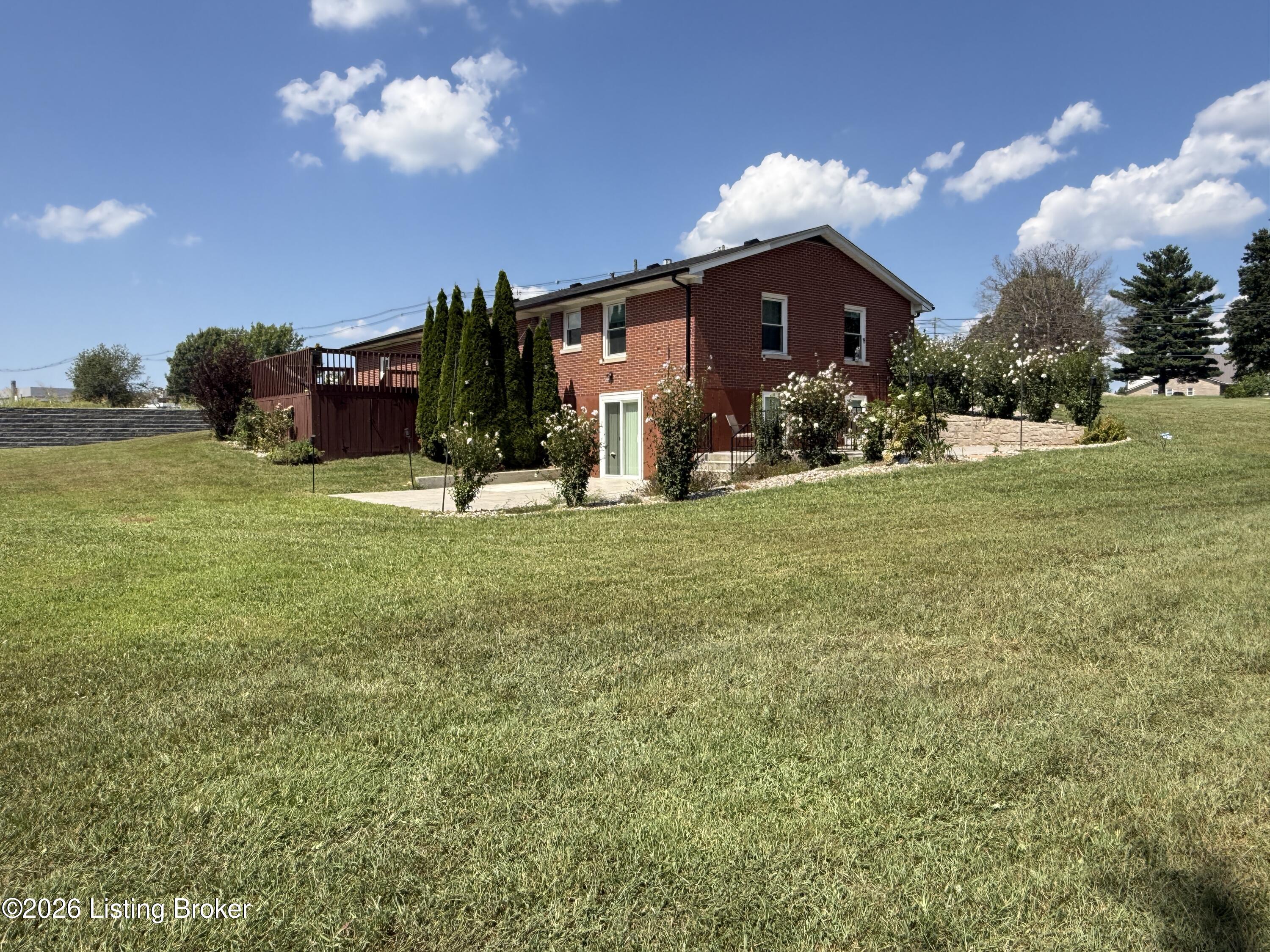 200 E Nalls Rd Property Photo 10