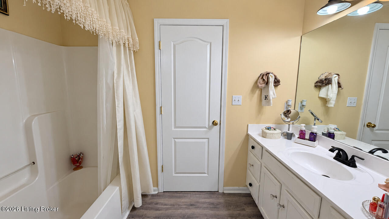 9106 Hawthorne Pointe Dr 101 Property Photo 12