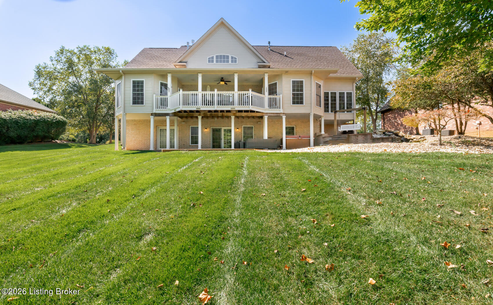 1201 Persimmon Ridge Dr Property Photo 2