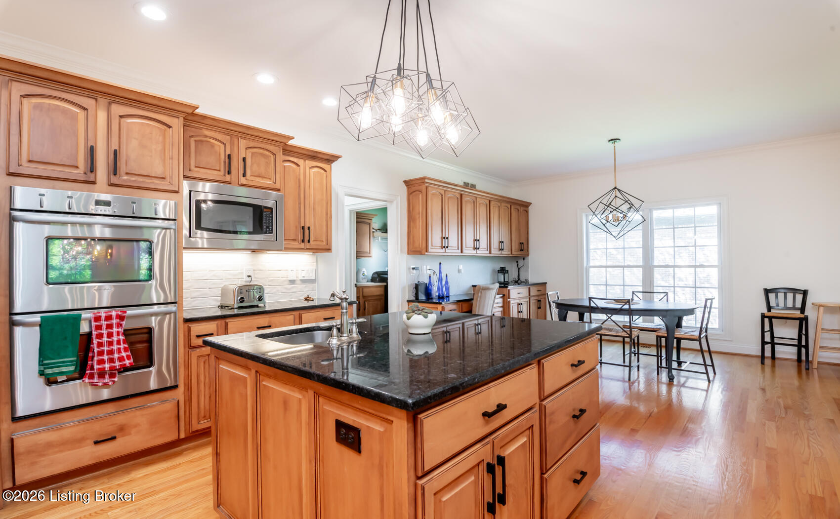 1201 Persimmon Ridge Dr Property Photo 8