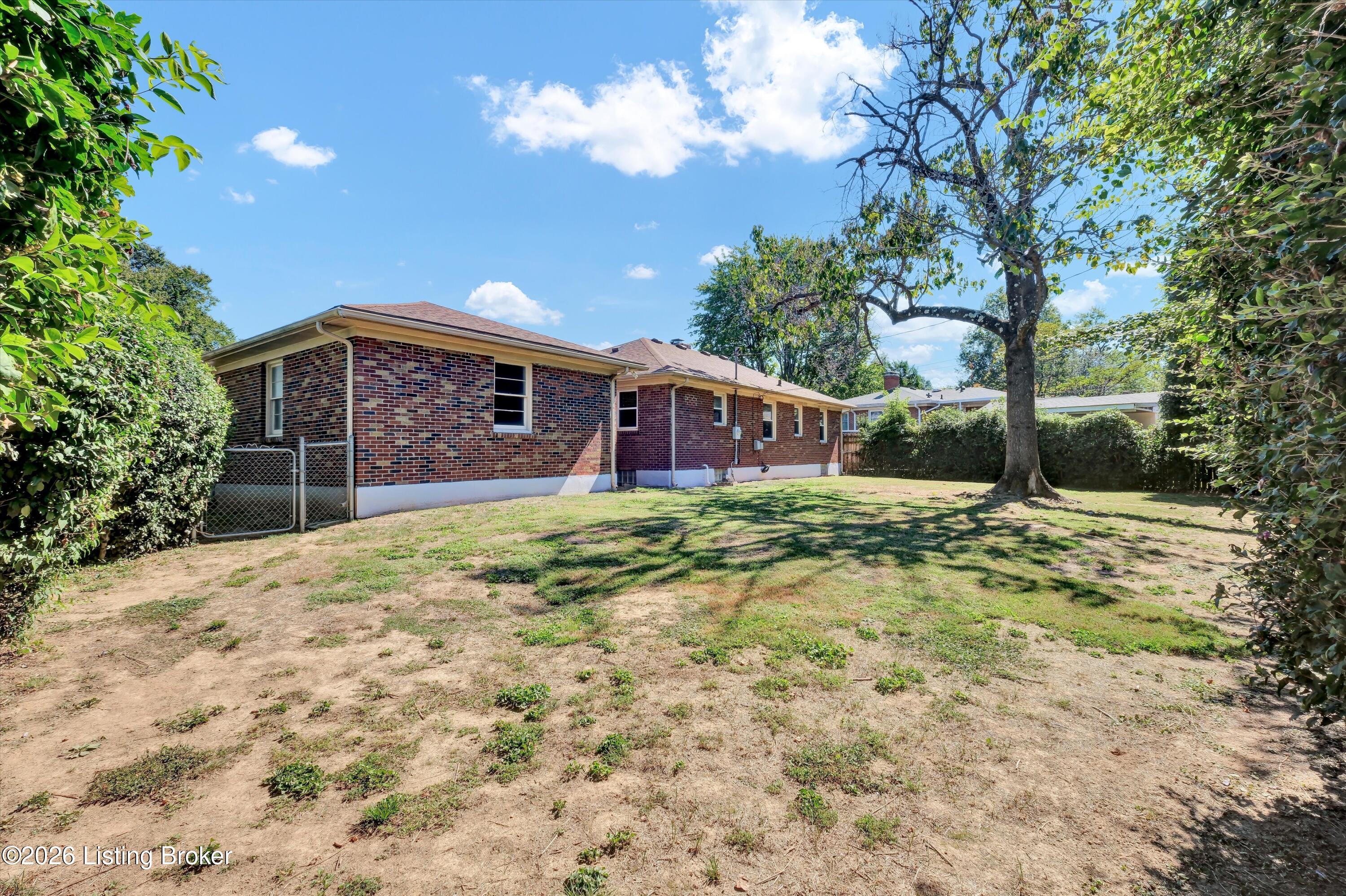 2902 Cambridge Rd Property Photo 37