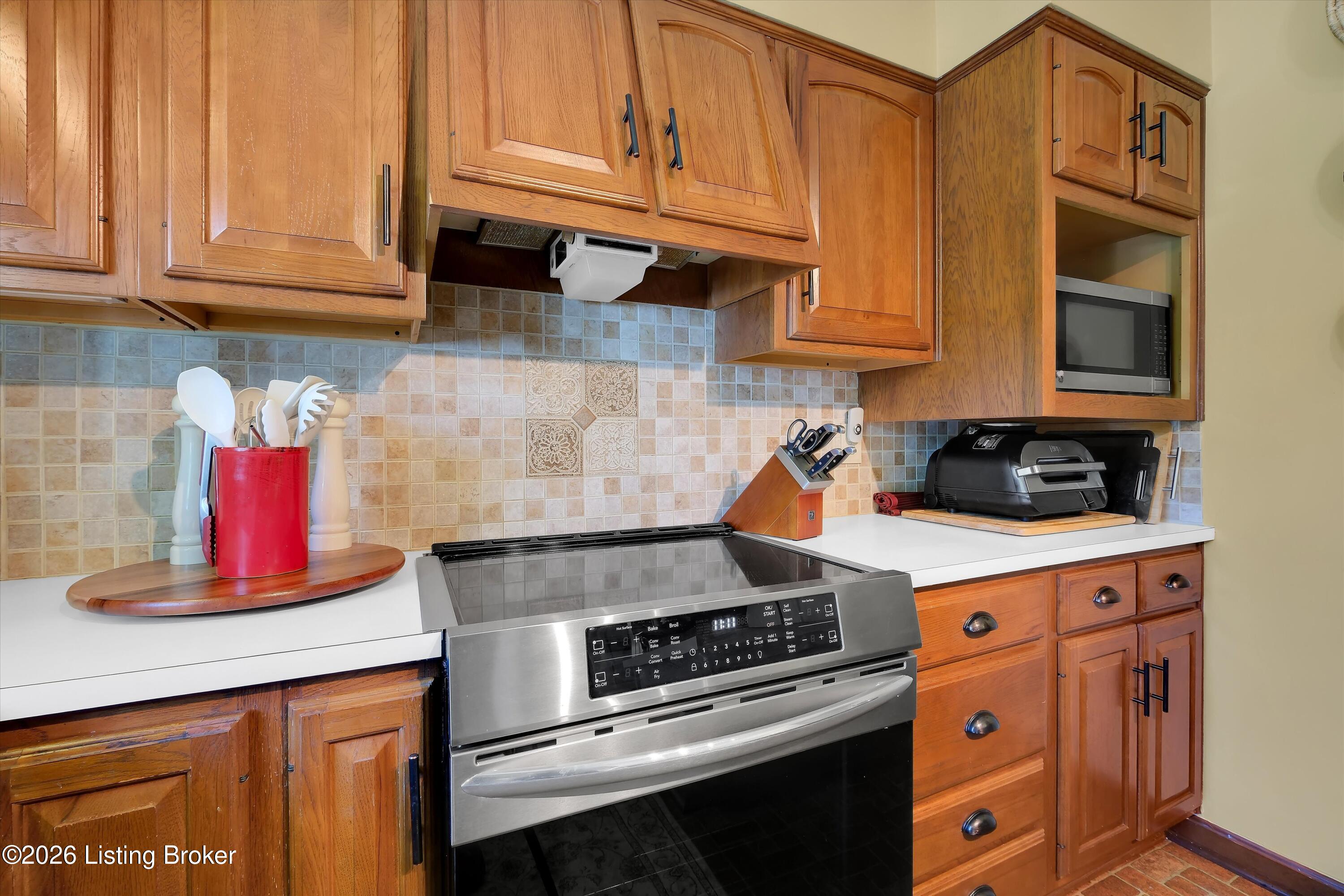 1705 Devondale Dr Property Photo 22