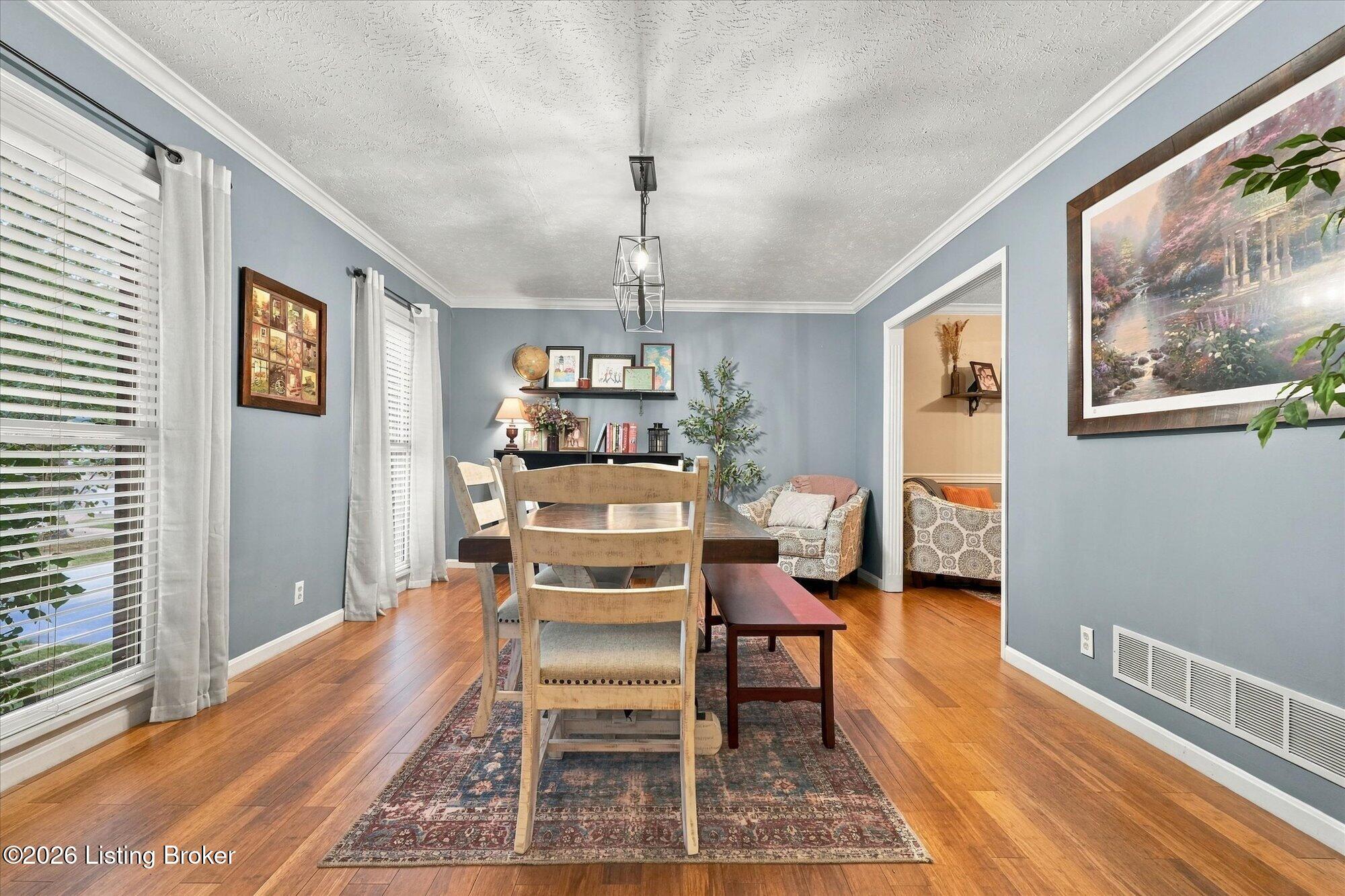 1102 Timber Oak Dr Property Photo 8