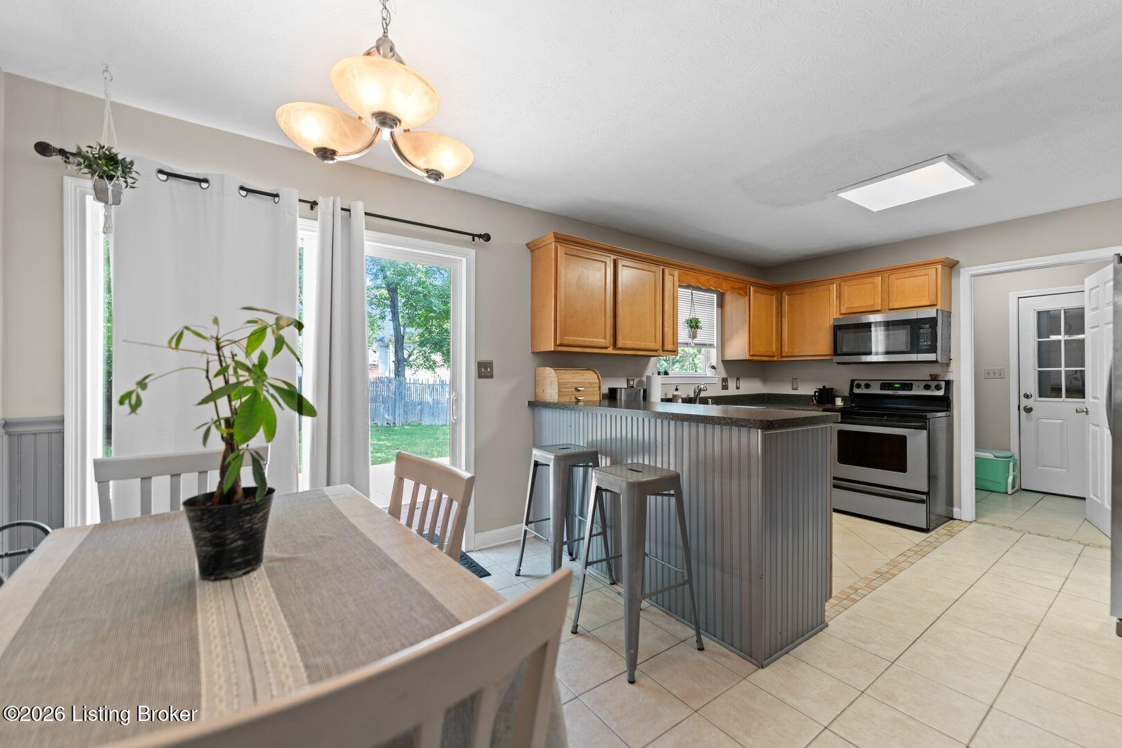 8603 Raintree Cir Property Photo 5