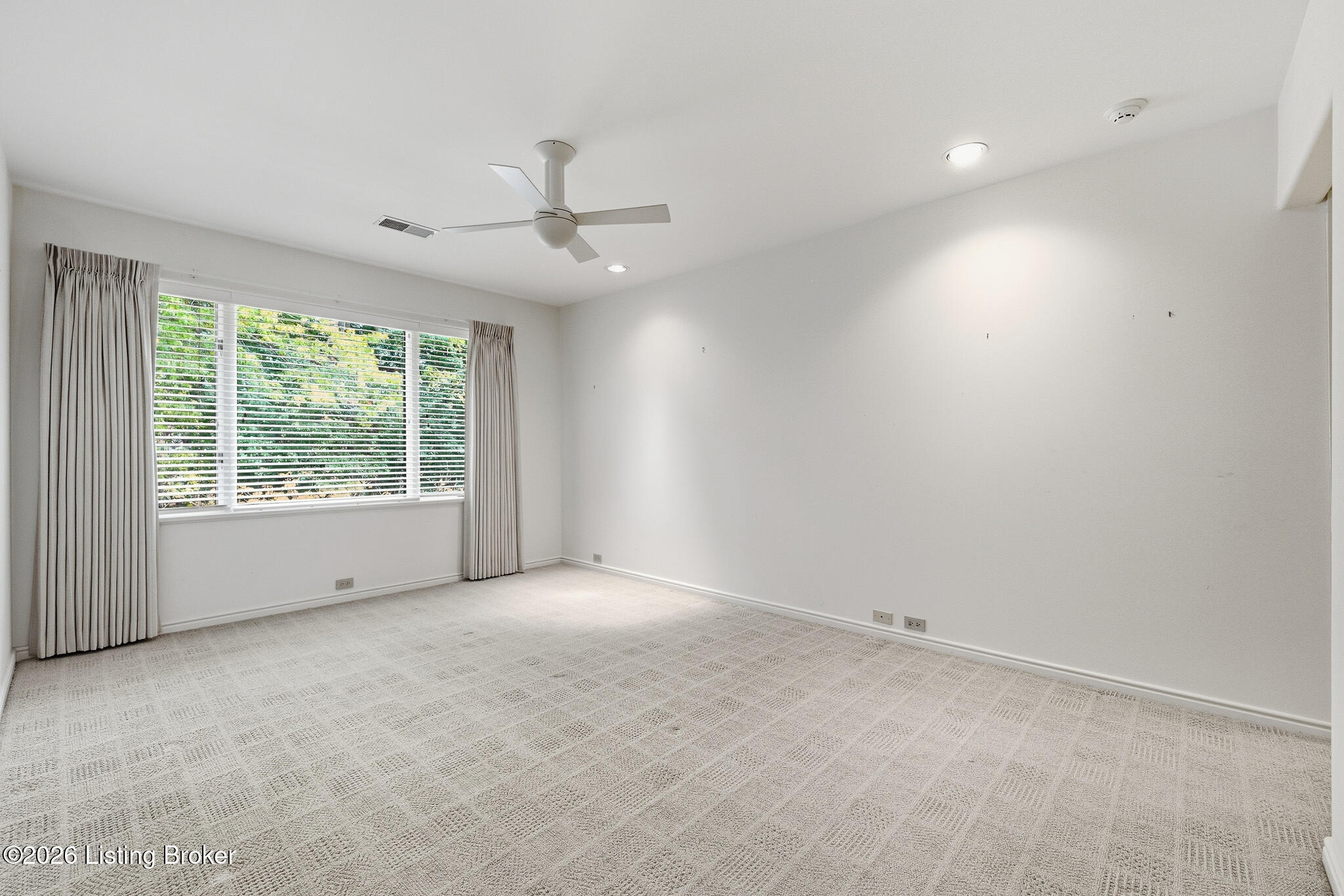 300 Penruth Ave Property Photo 36