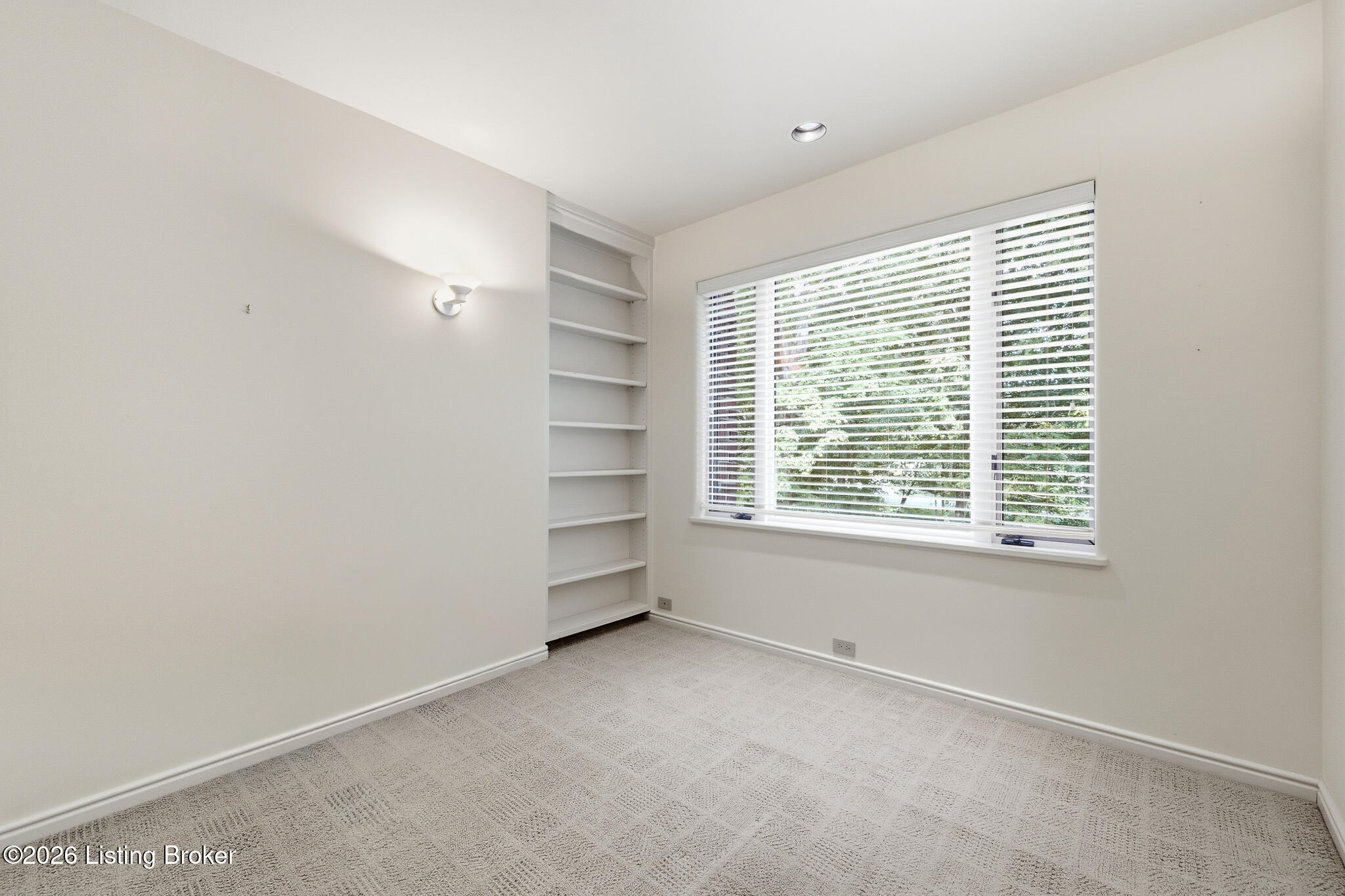 300 Penruth Ave Property Photo 45