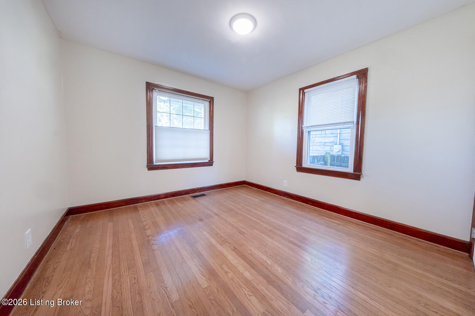 4819 Cliff Ave Property Photo 16
