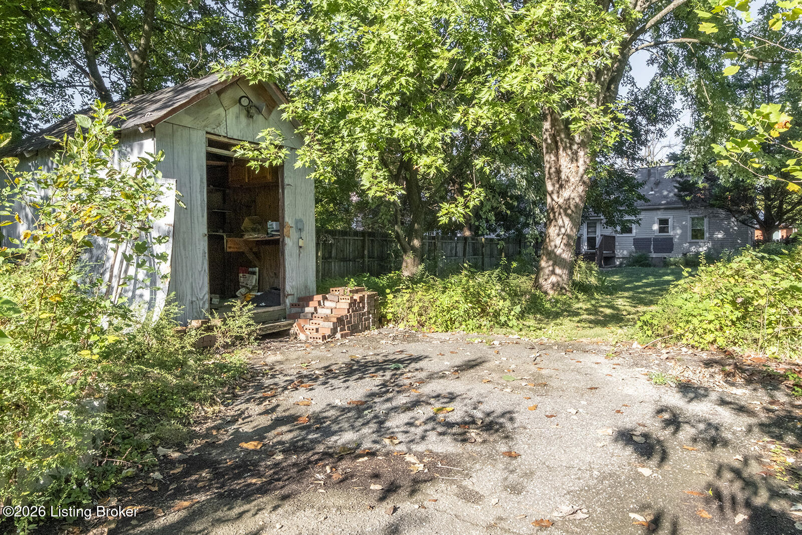4819 Cliff Ave Property Photo 34