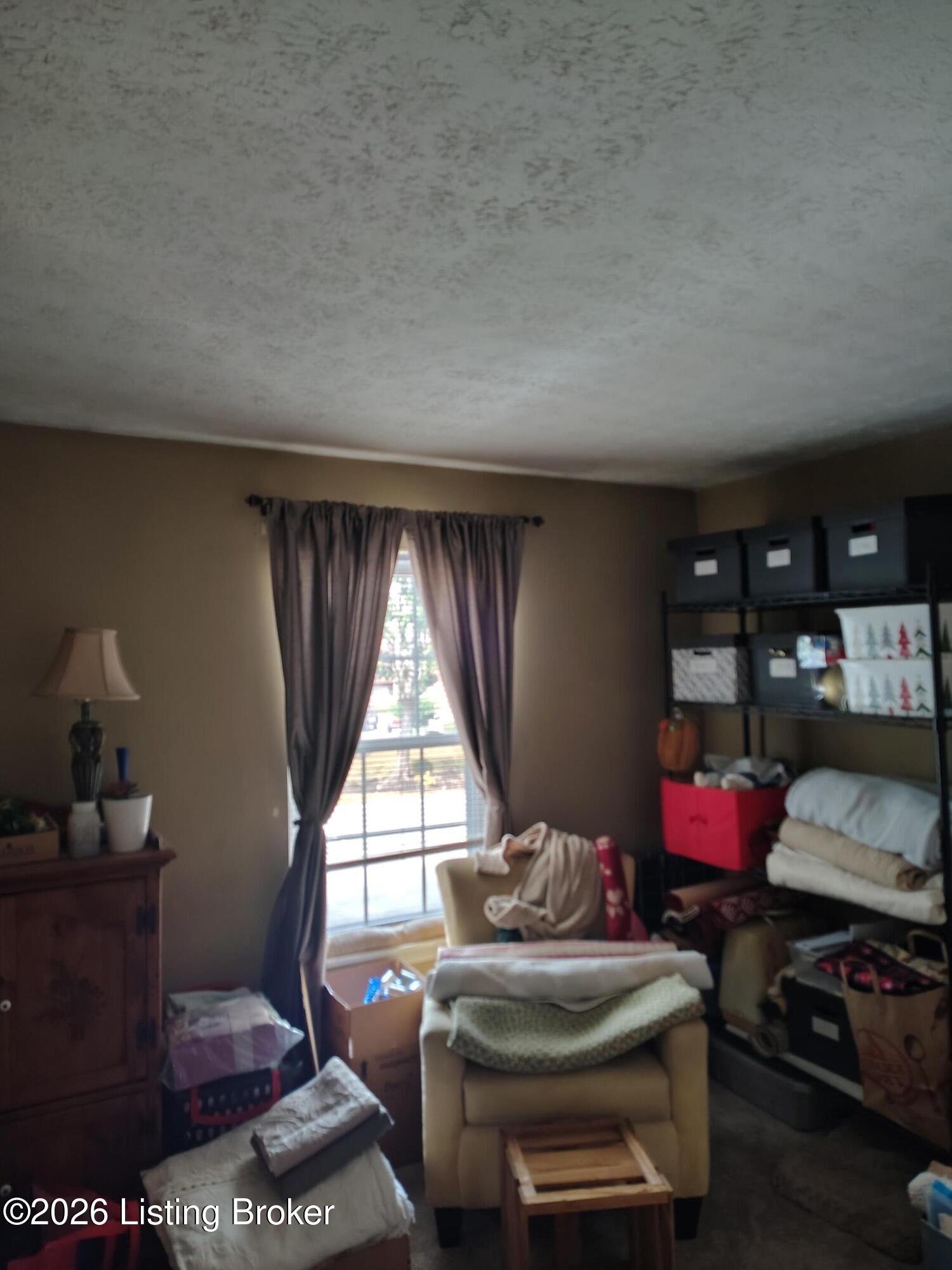 431 Logsdon Ct Property Photo 12