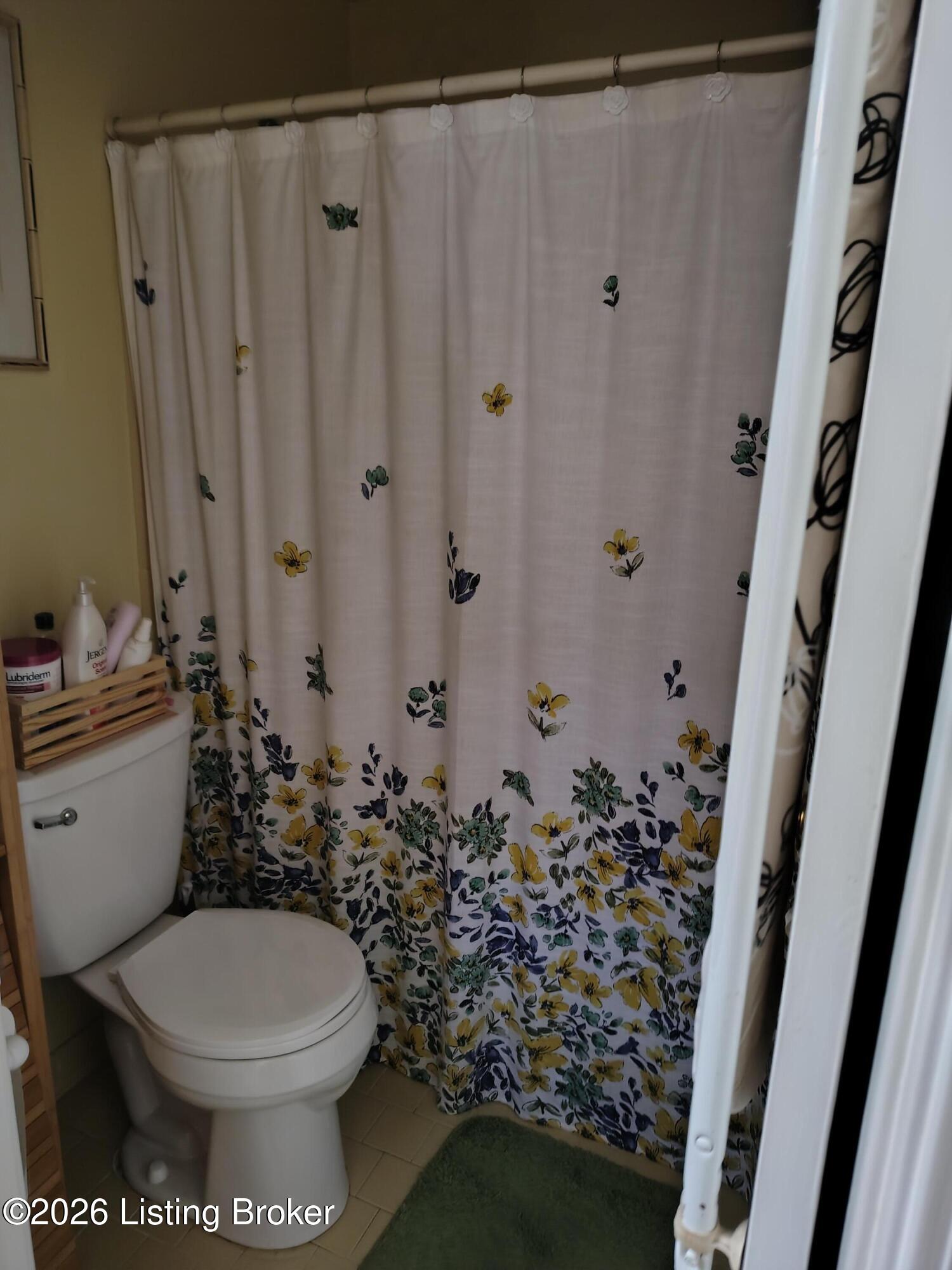 431 Logsdon Ct Property Photo 16