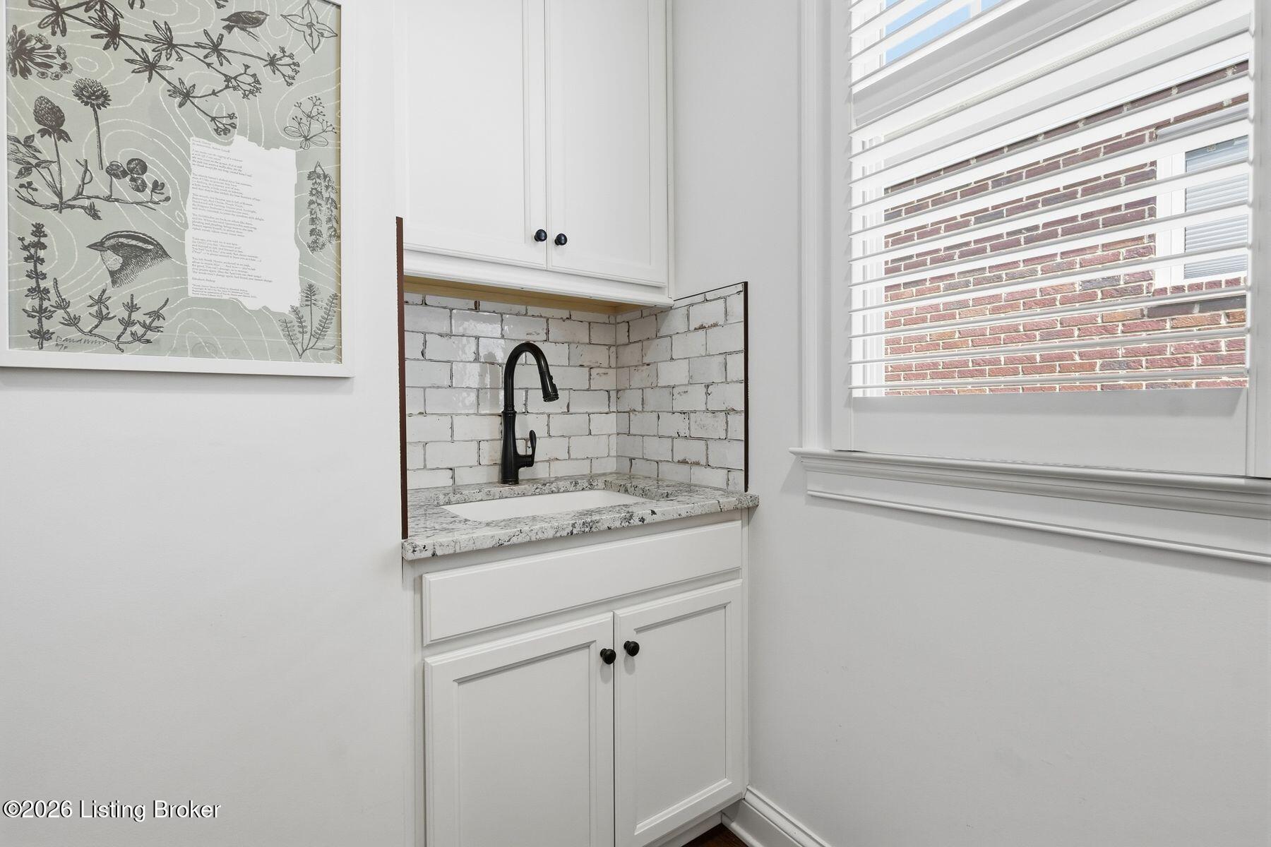 6406 Meeting St Property Photo 25