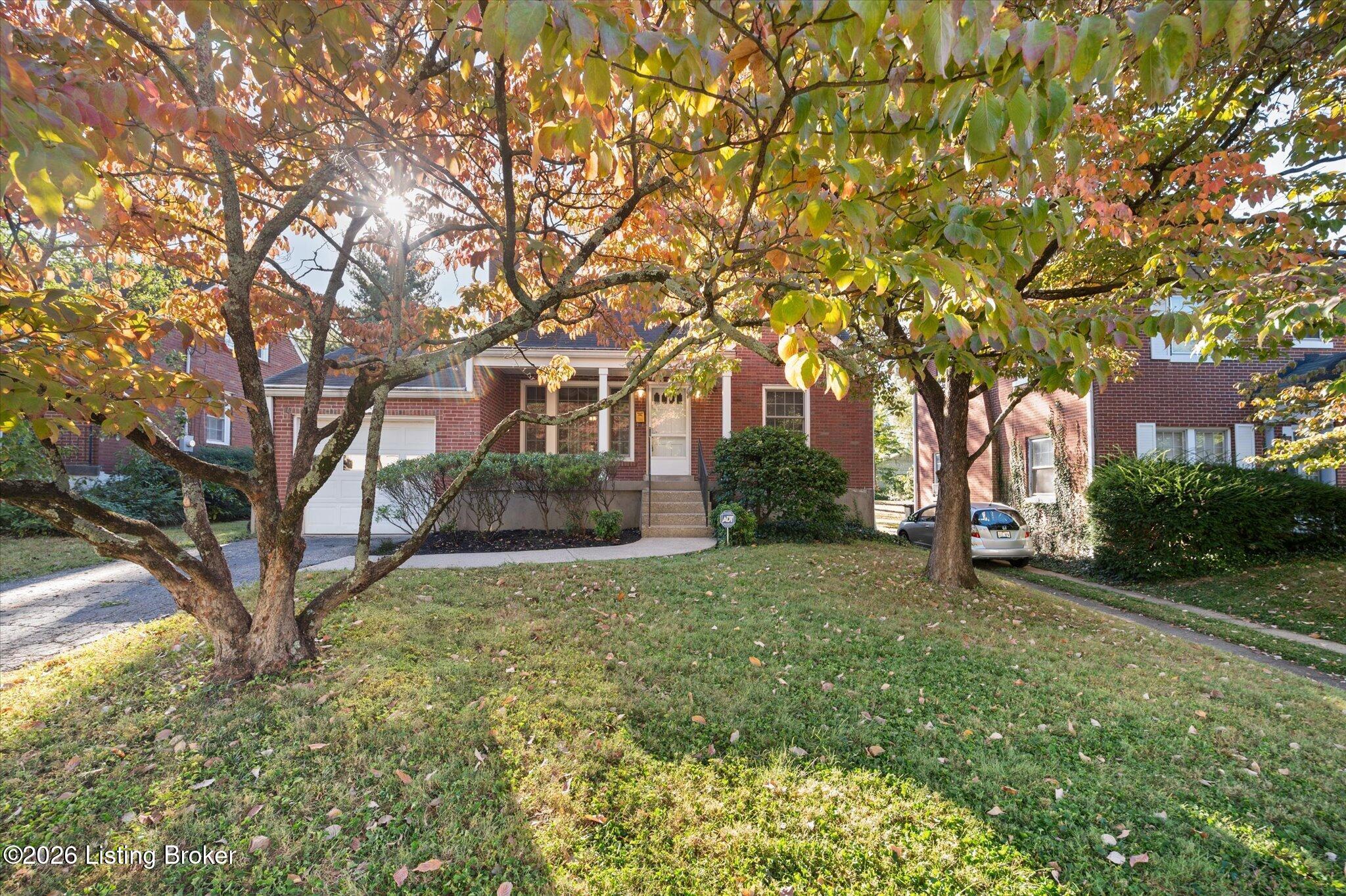 2032 Lancashire Ave Property Photo 1