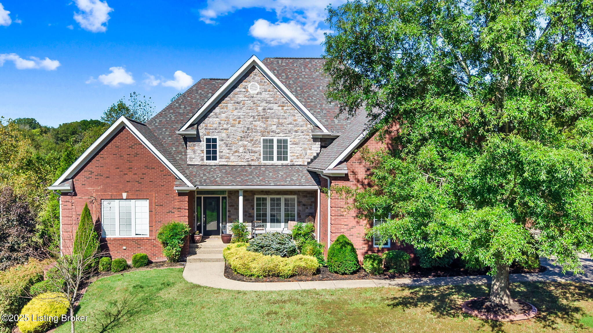 8809 Duck Crossing Ln Property Photo 1