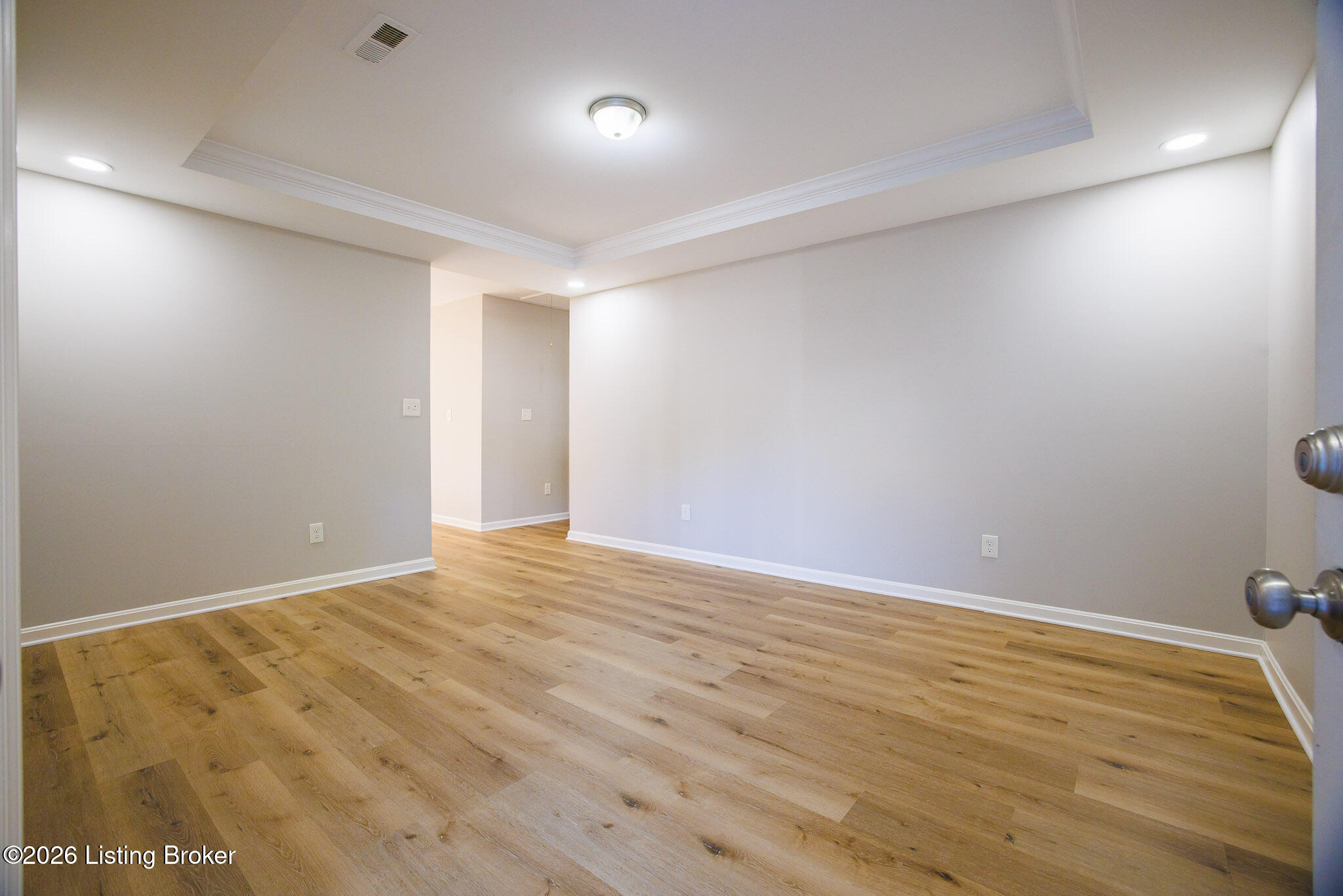 7302 Fox Hollow Way Property Photo 5