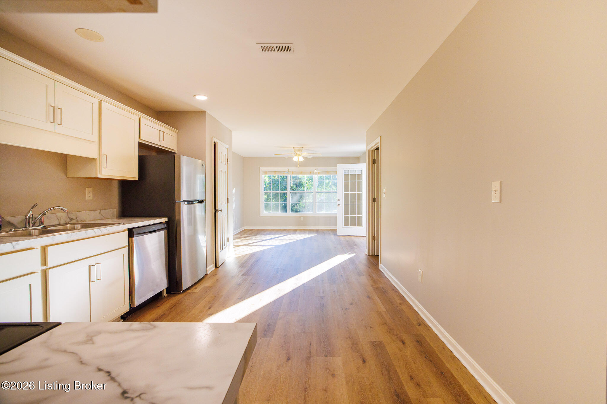 7302 Fox Hollow Way Property Photo 10