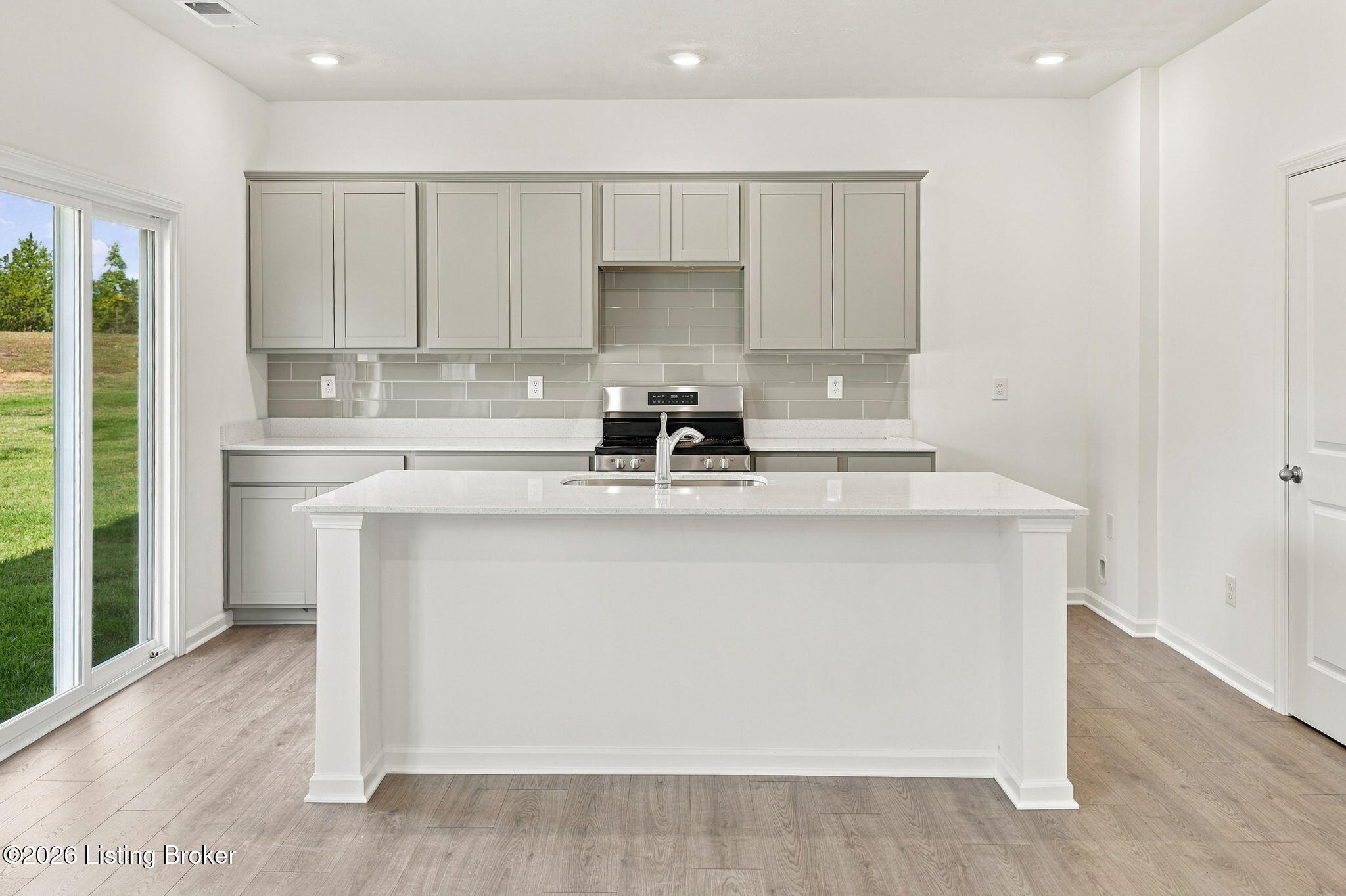 1326 Peaceful Way Property Photo 3