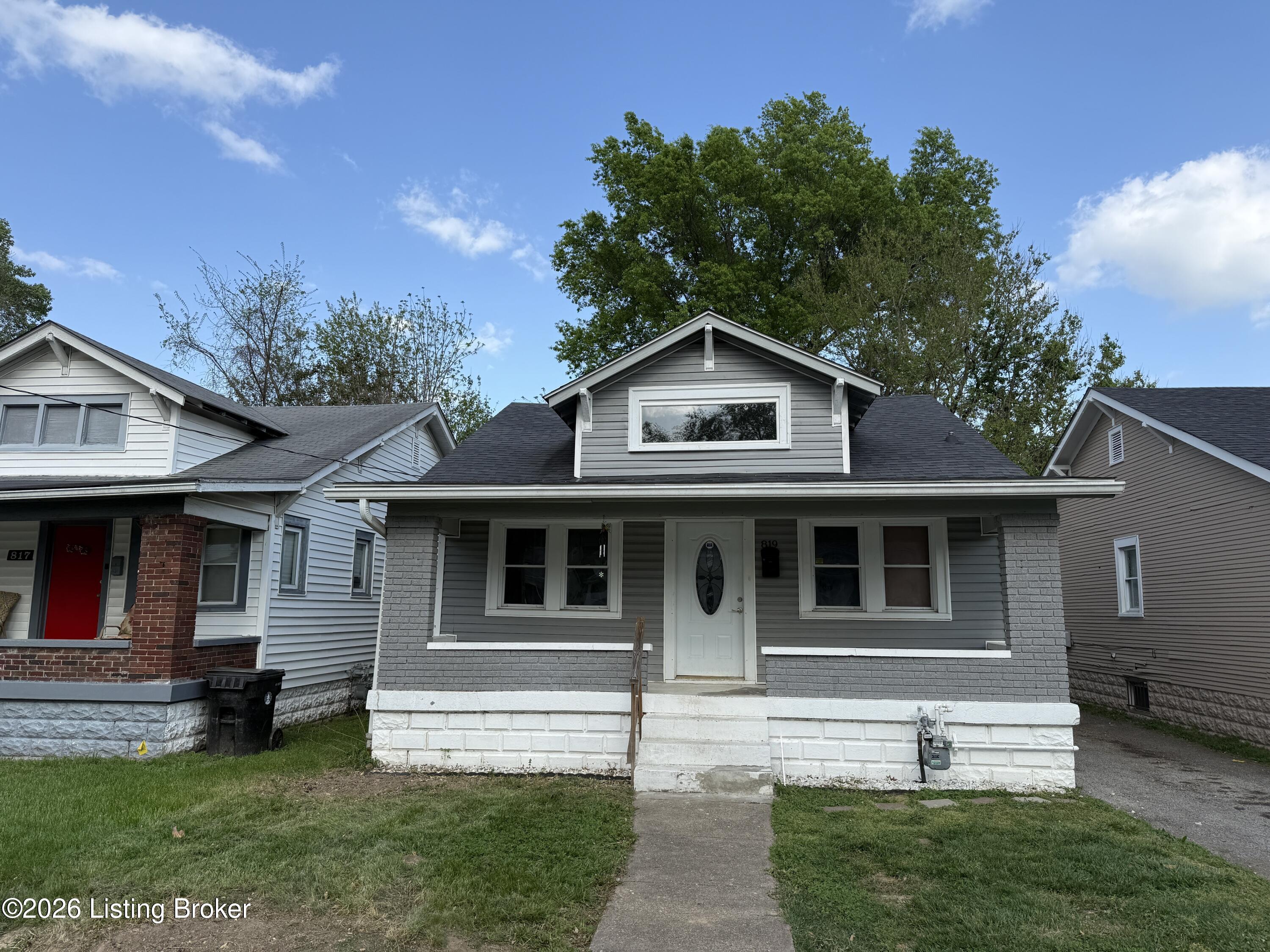 819 S 42nd St Property Photo 1