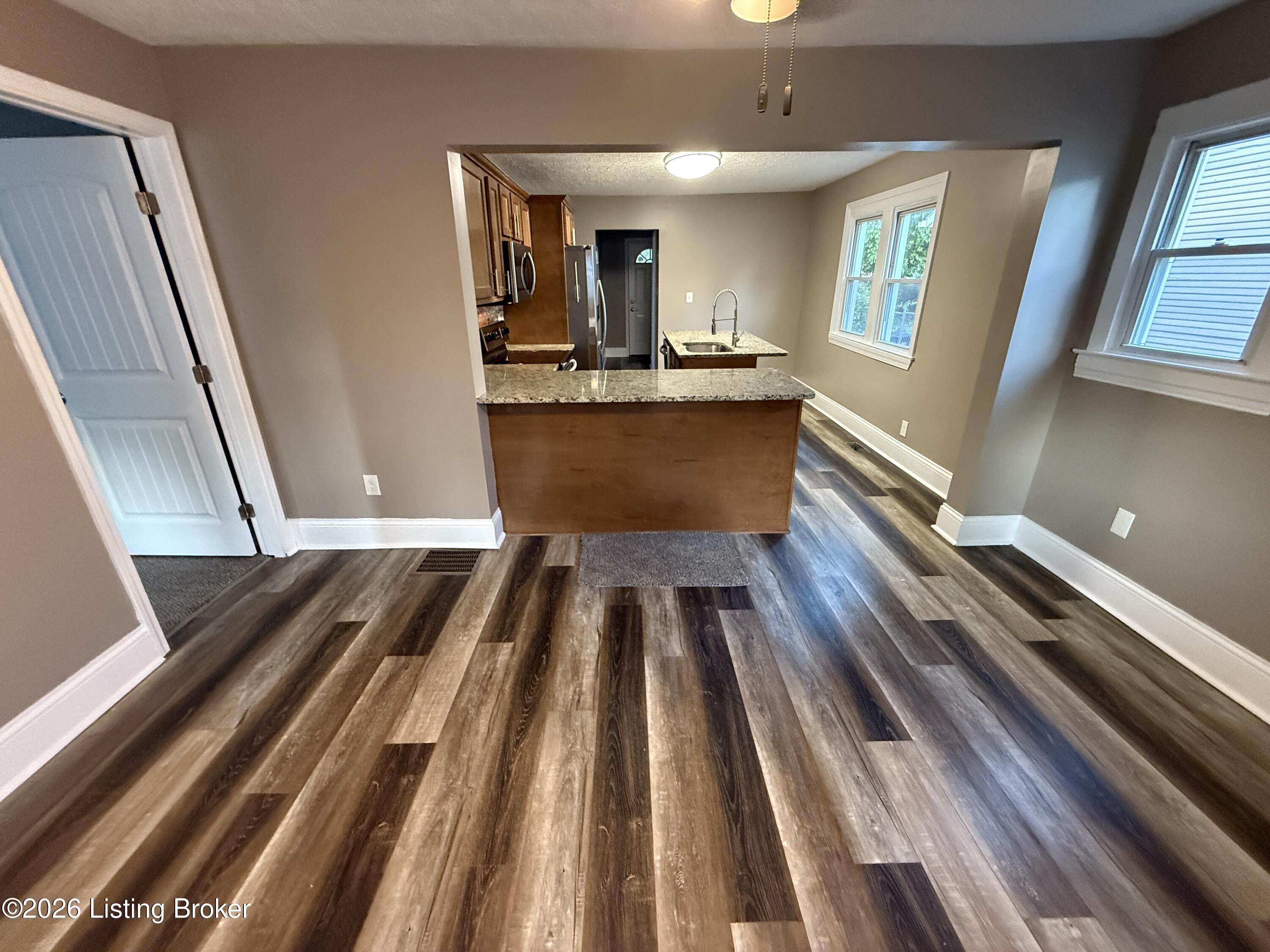 819 S 42nd St Property Photo 11
