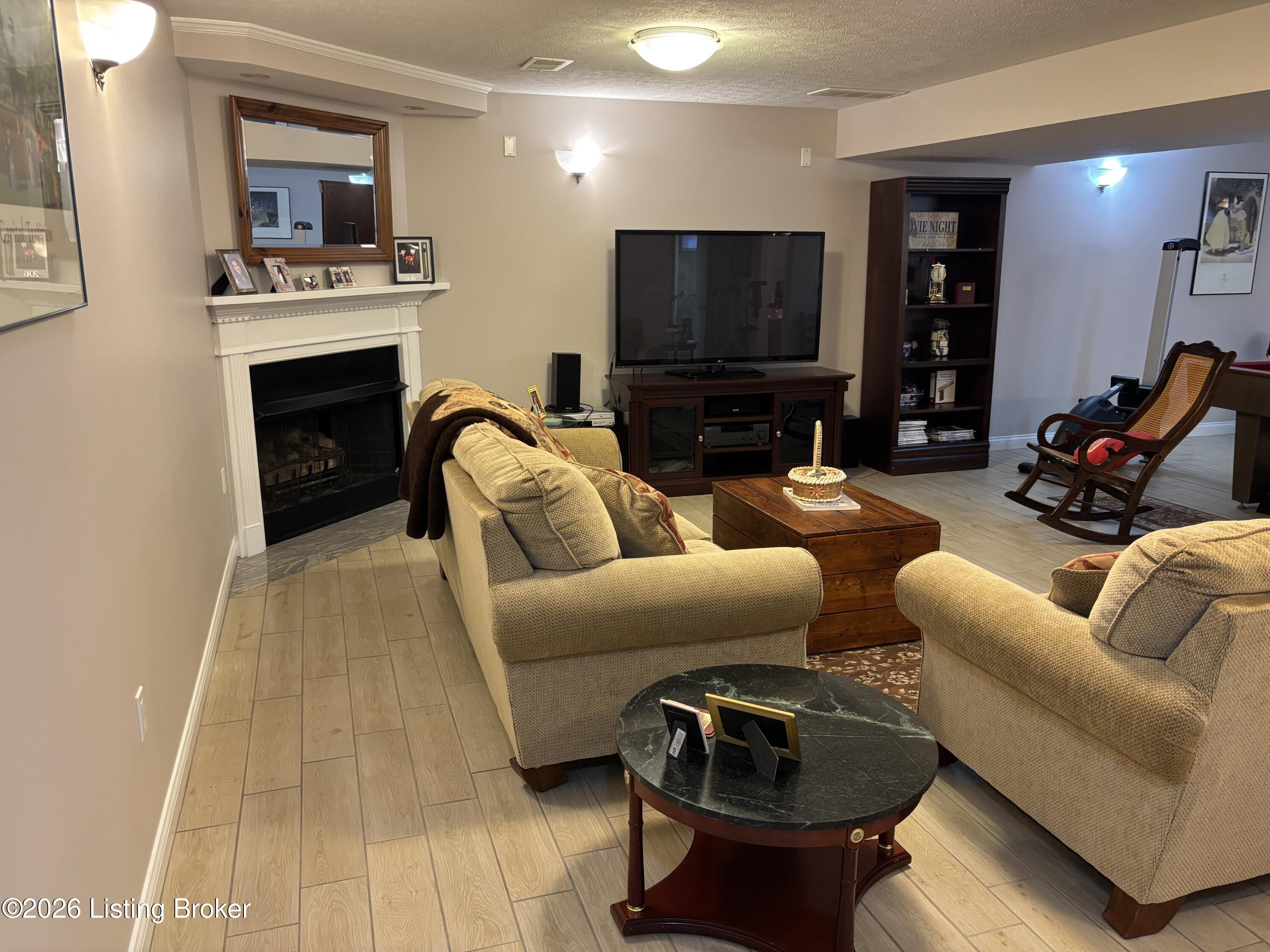 6314 Faris Way Property Photo 33
